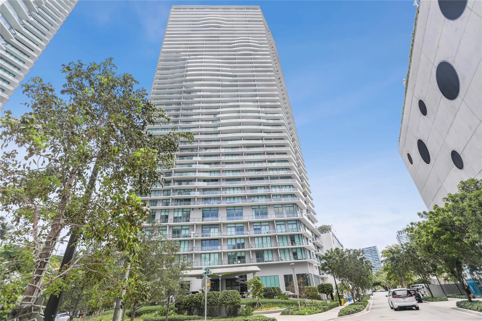 501 NE 31st St, #708