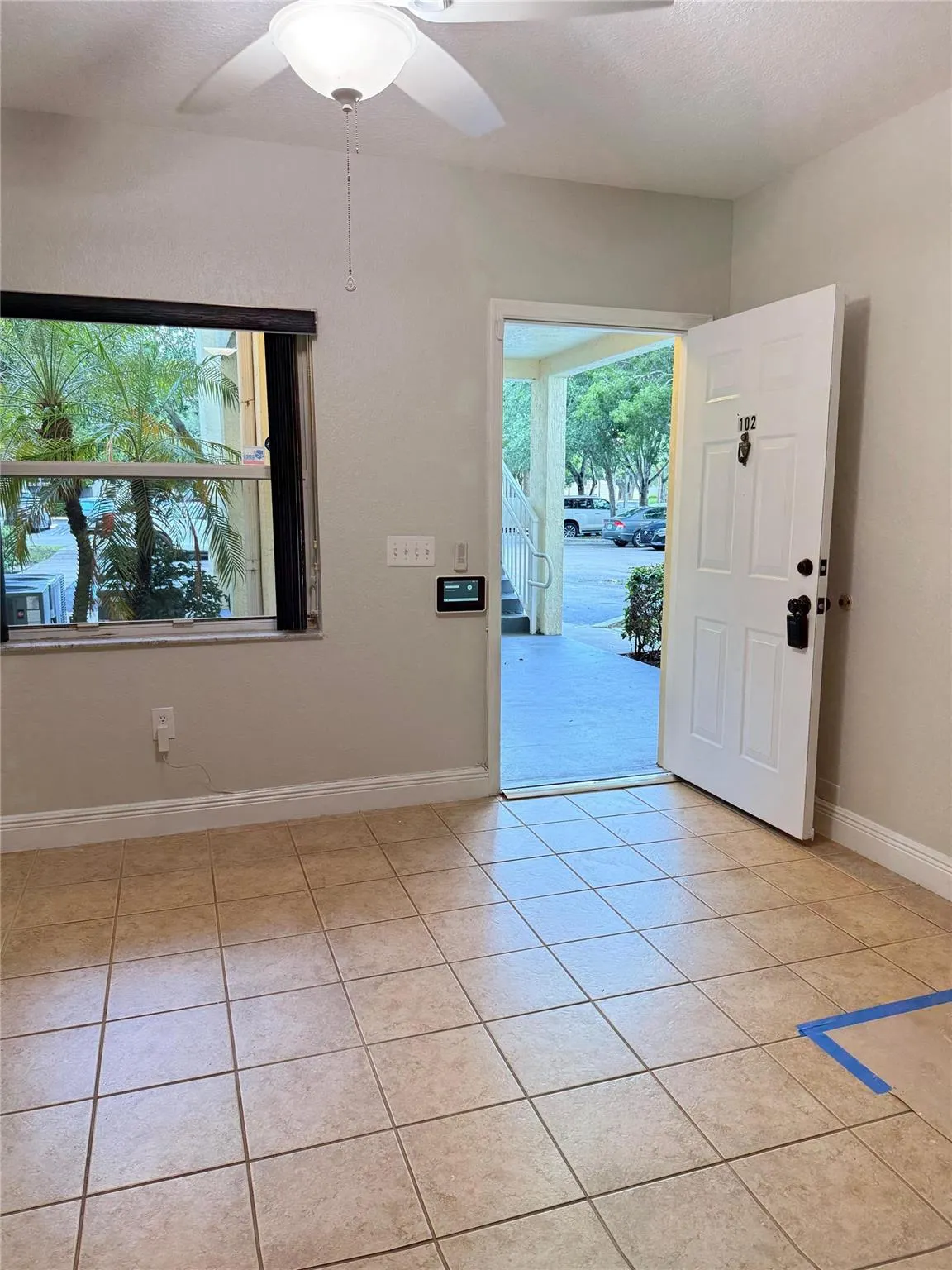 2901 Riverside Dr, #102