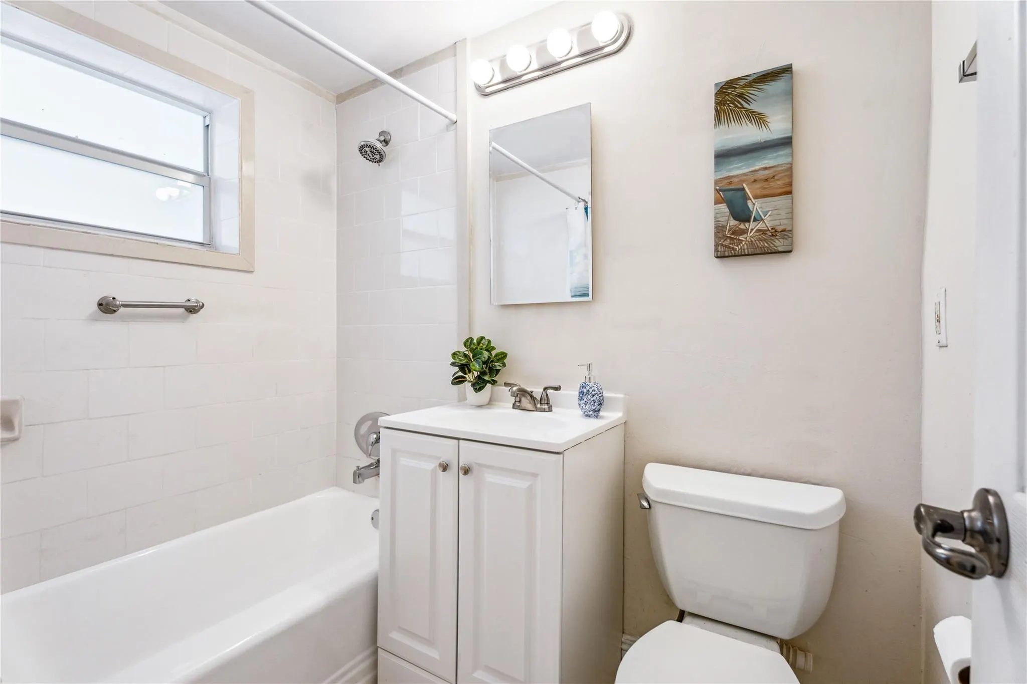 315 Van Buren St, #105B