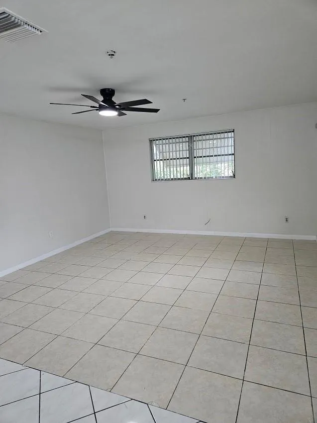 6380 NW 25th Ct