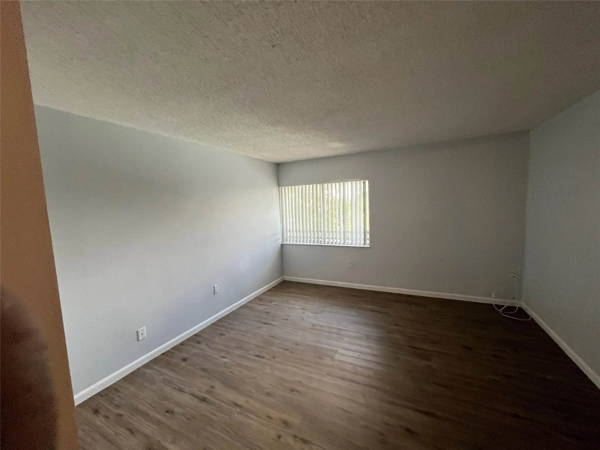 711 N Pine Island Rd, #417