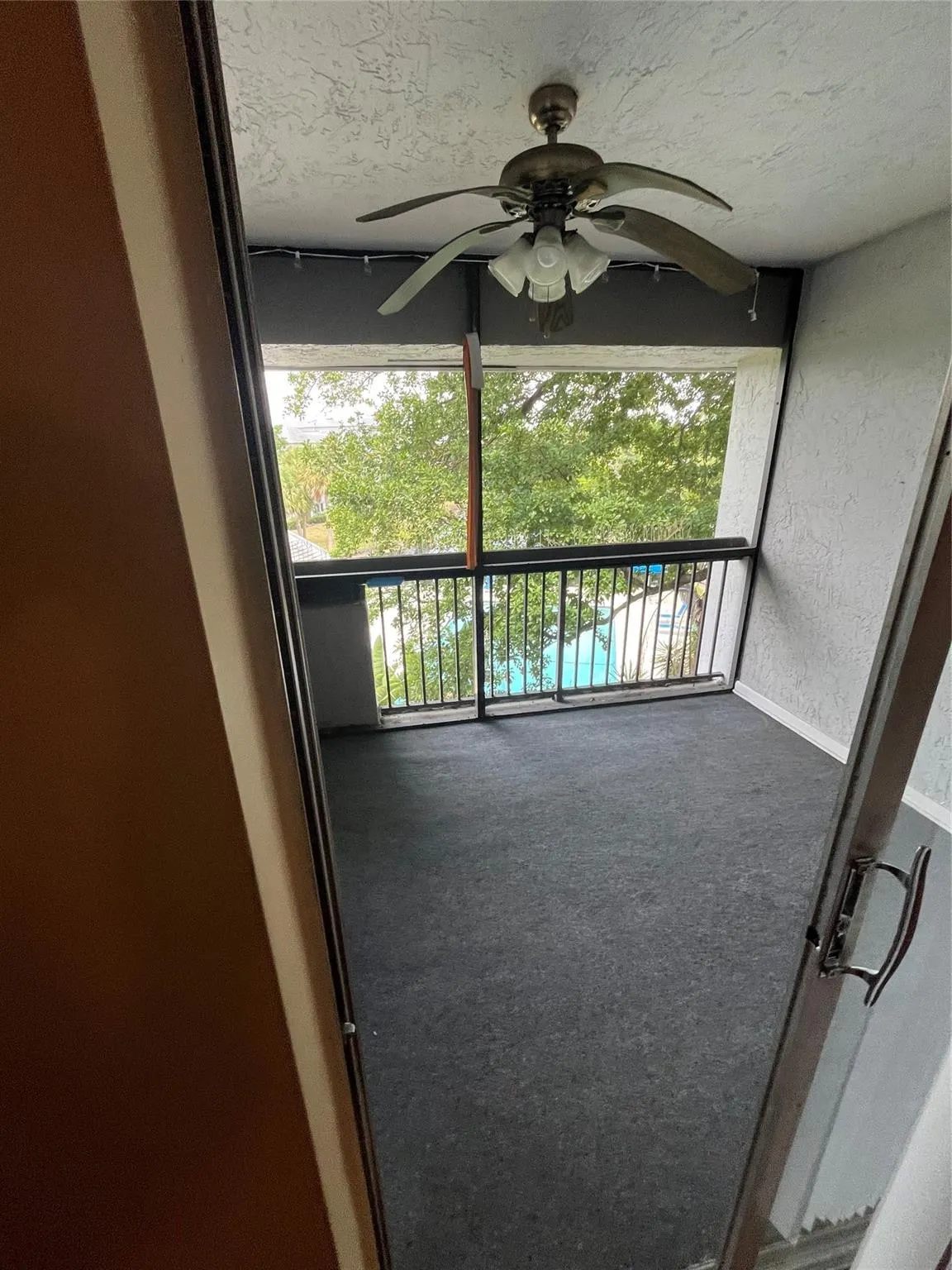 711 N Pine Island Rd, #417