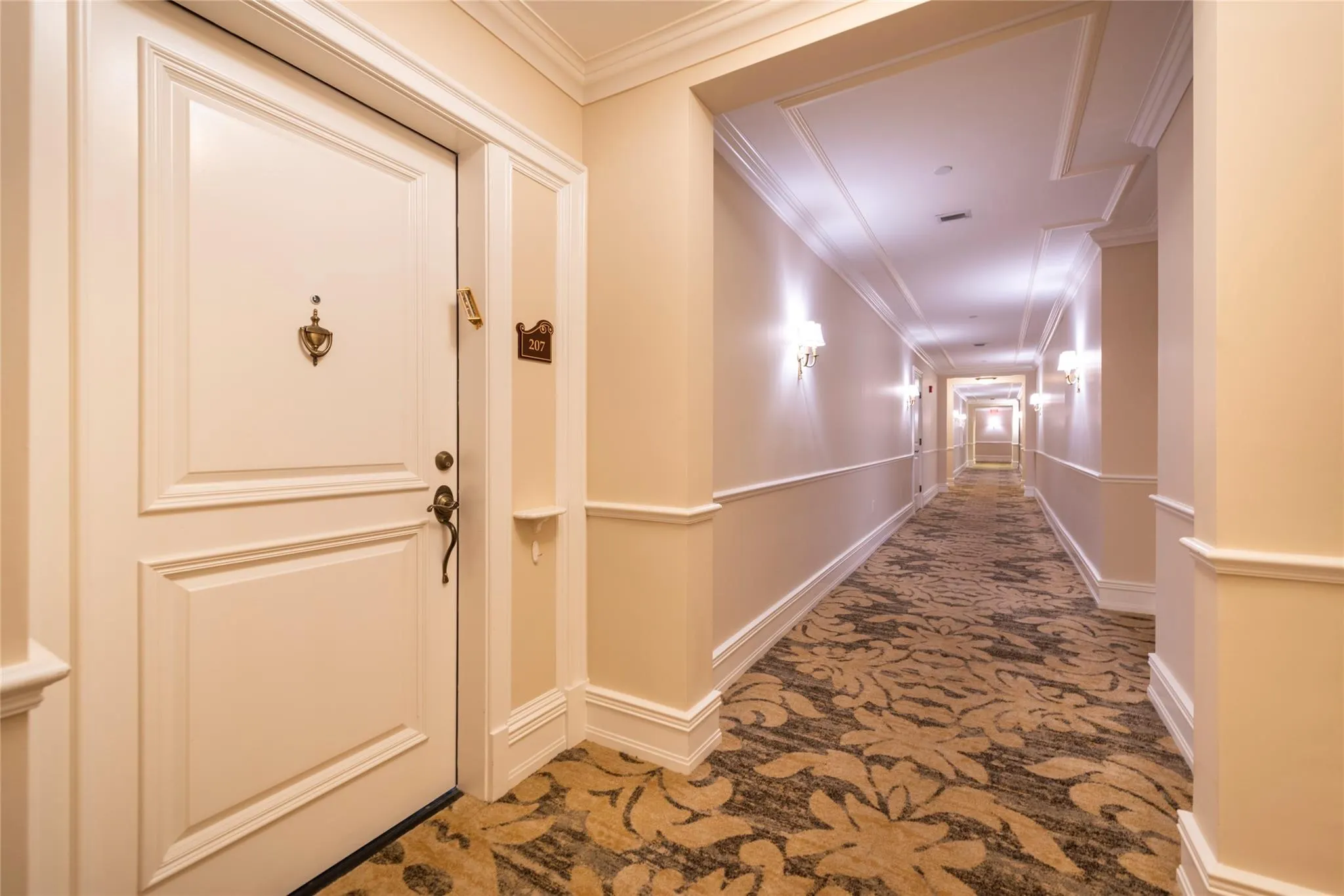16102 Emerald Estates Dr, #207