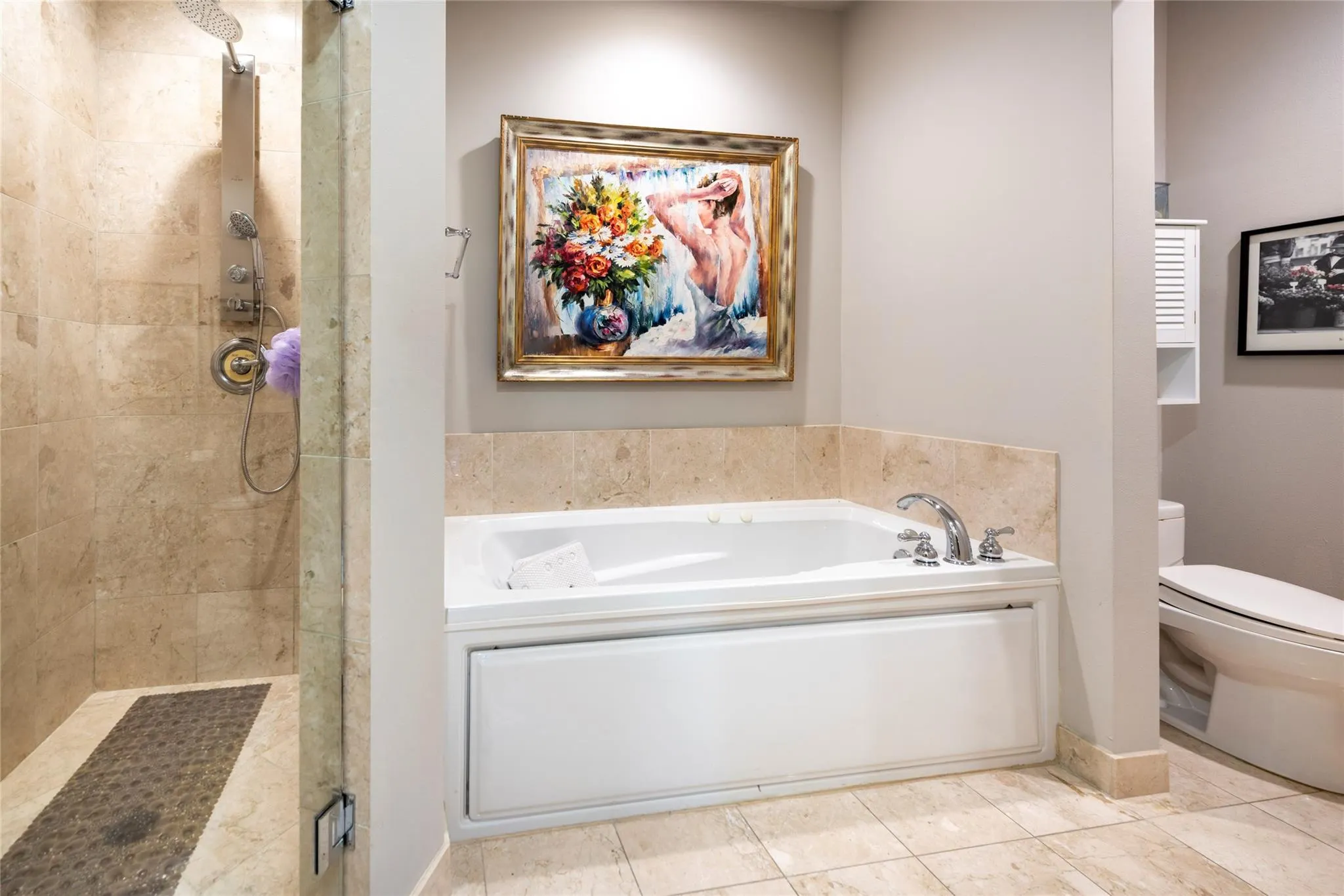 16102 Emerald Estates Dr, #207