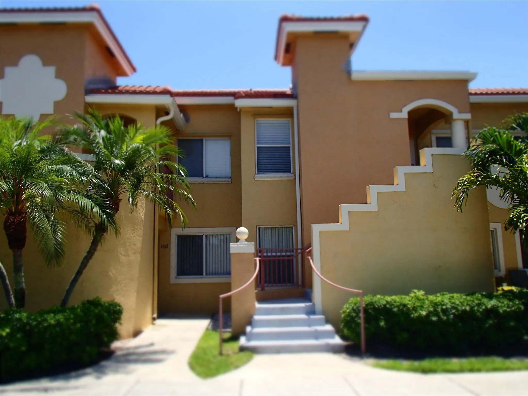 7820 NW 7th St, #102