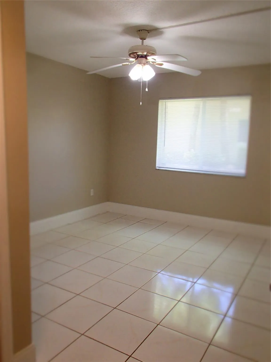 7820 NW 7th St, #102