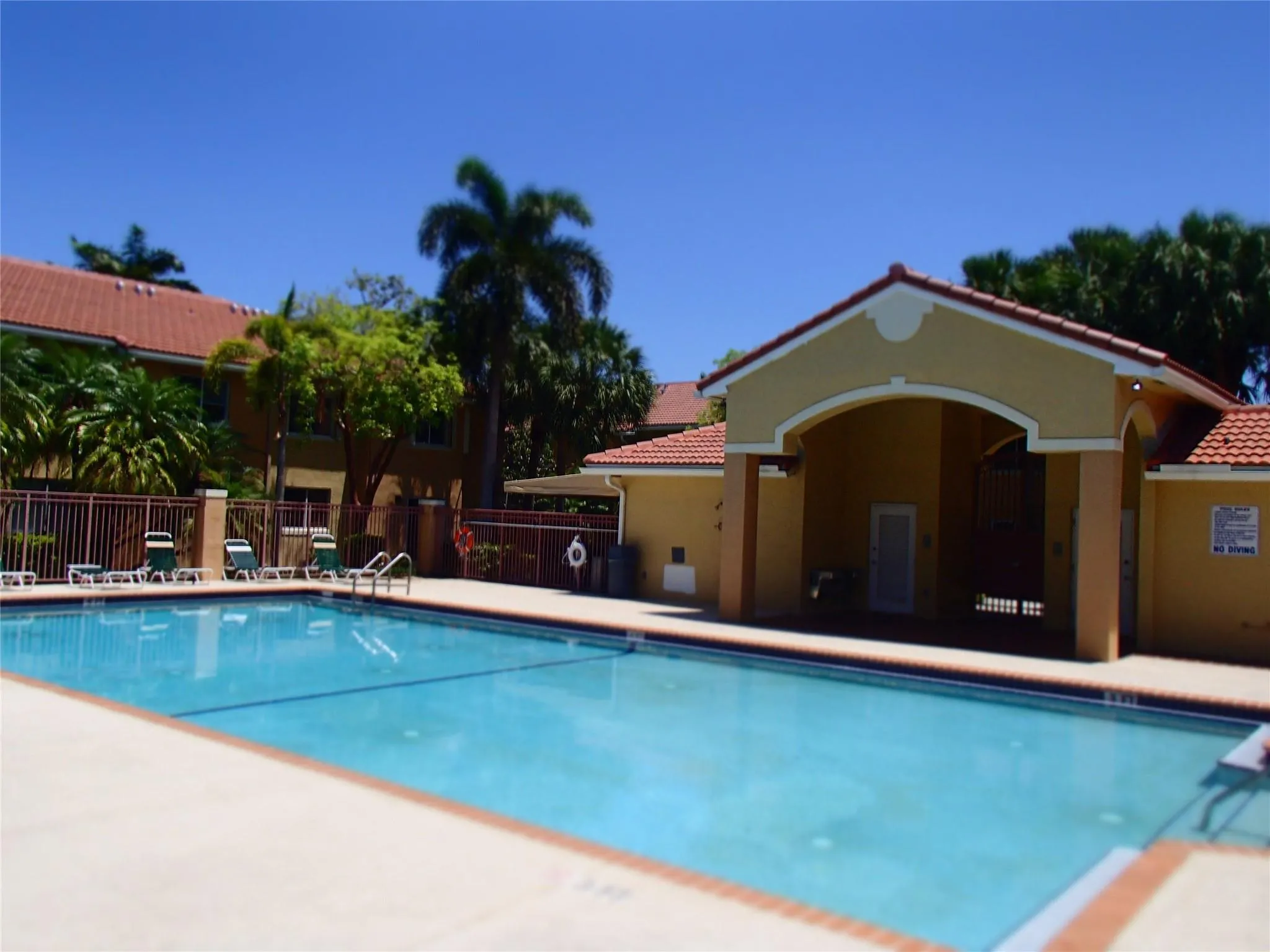 7820 NW 7th St, #102