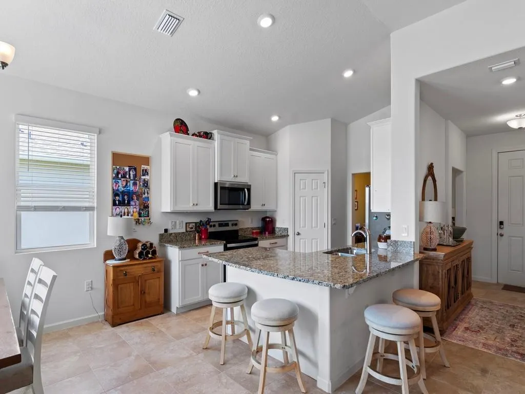 1440 Carriage Ct