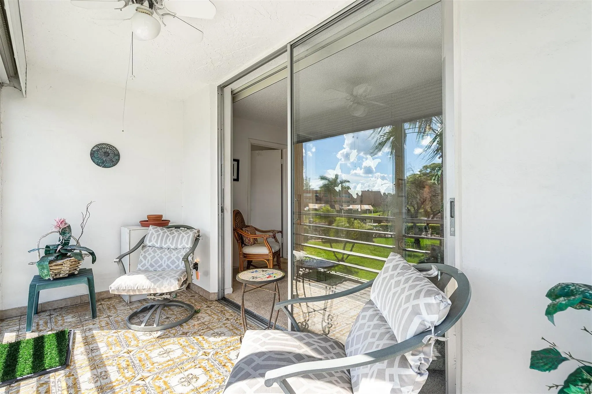 9681 Sunrise Lakes Blvd, #201