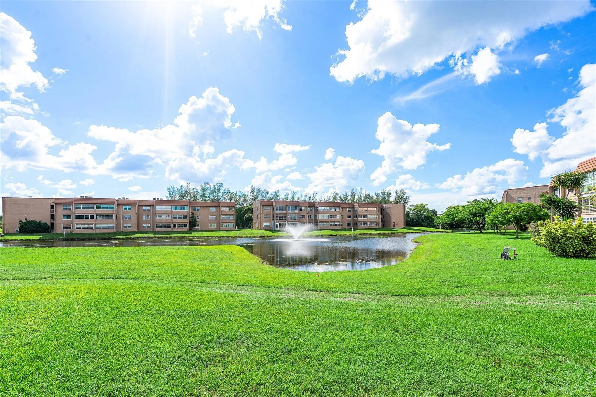 9681 Sunrise Lakes Blvd, #201