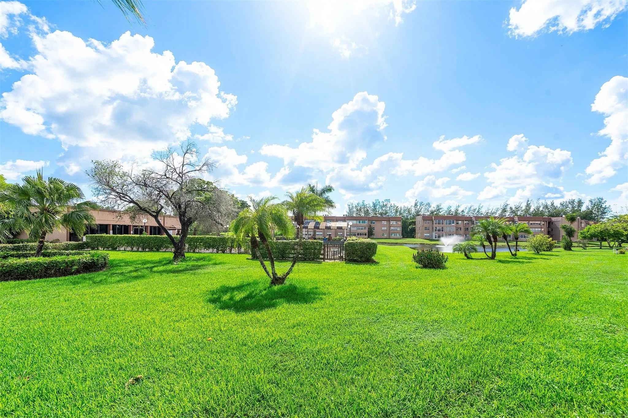9681 Sunrise Lakes Blvd, #201