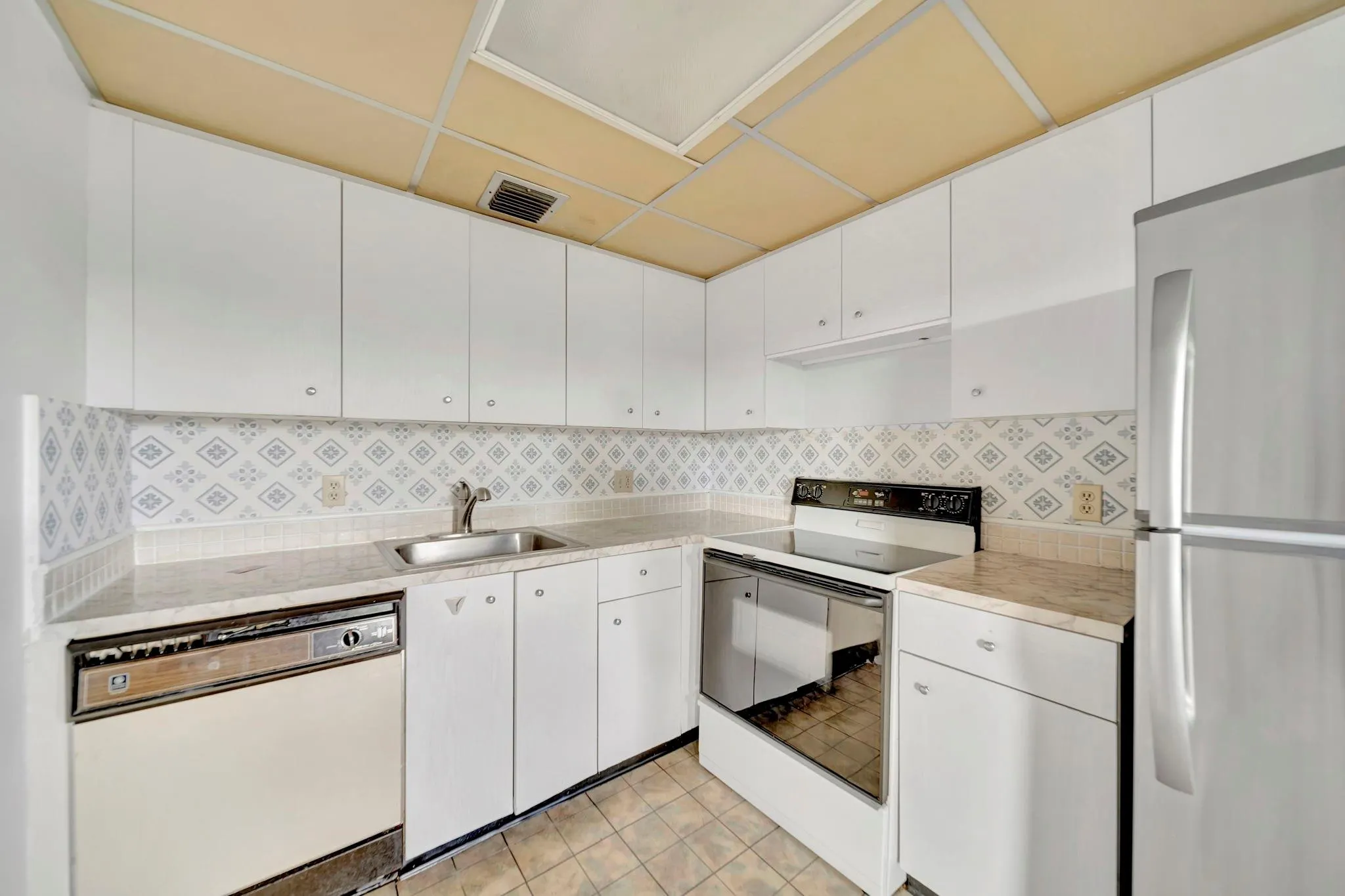 13250 SW 7th Ct, #402L