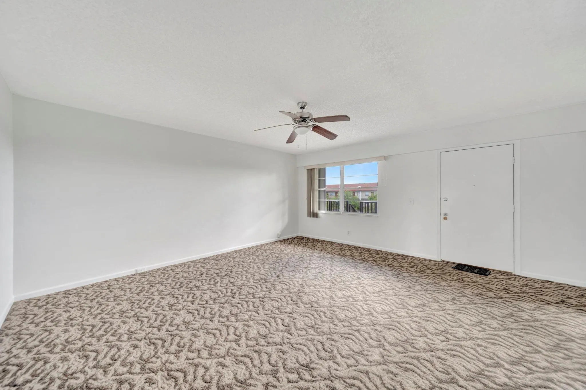13250 SW 7th Ct, #402L