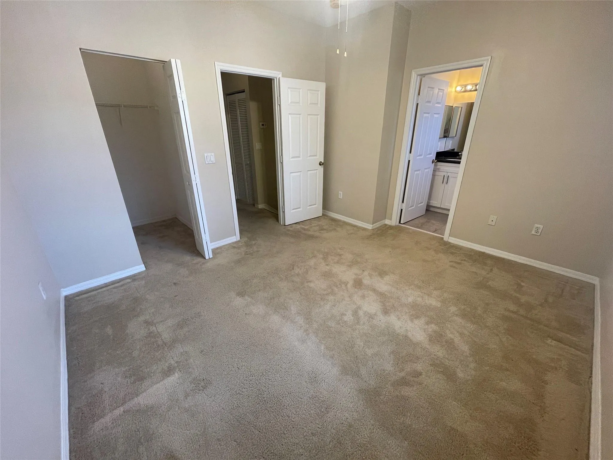 1055 NW 100th Ave