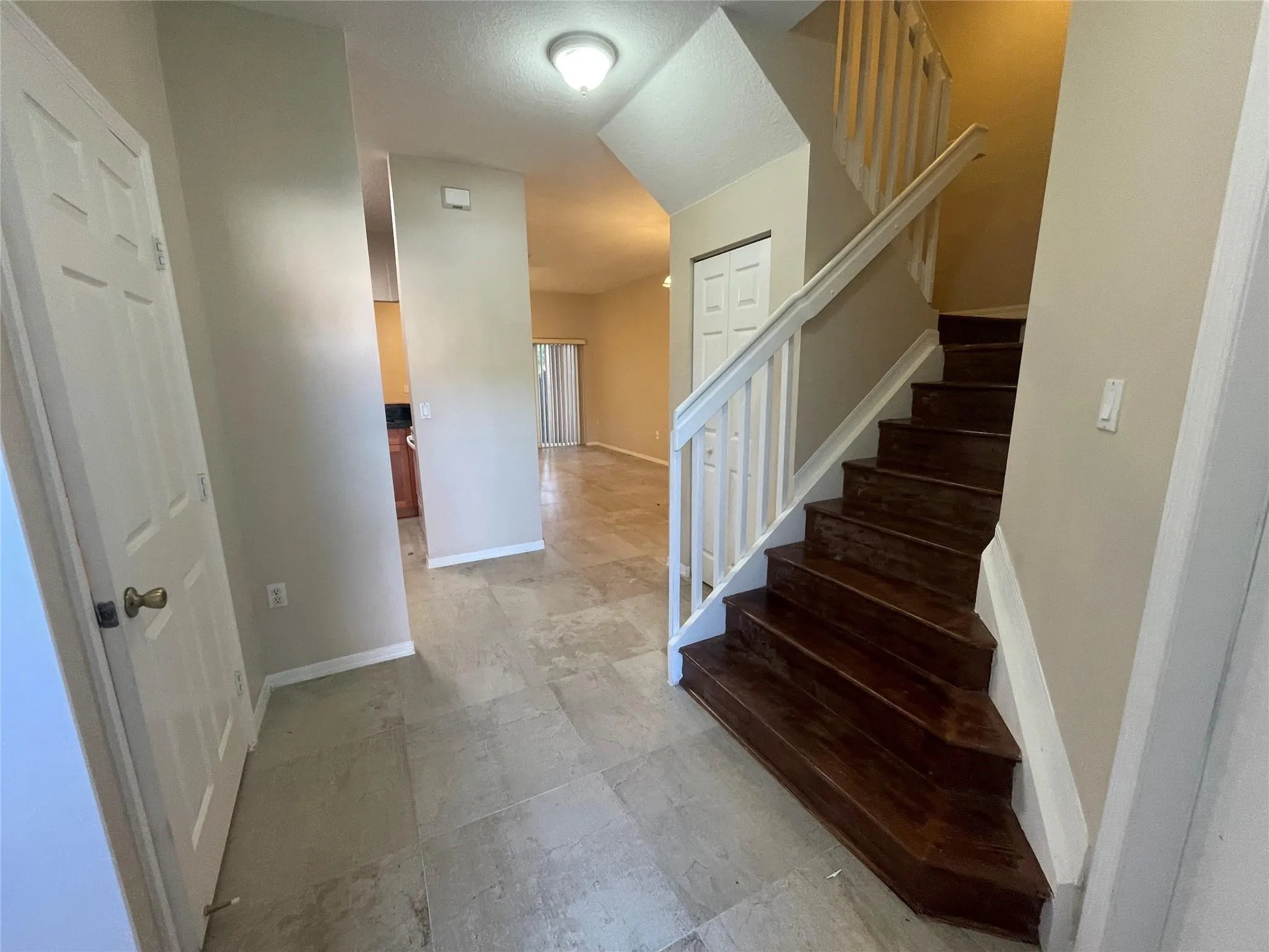 1055 NW 100th Ave