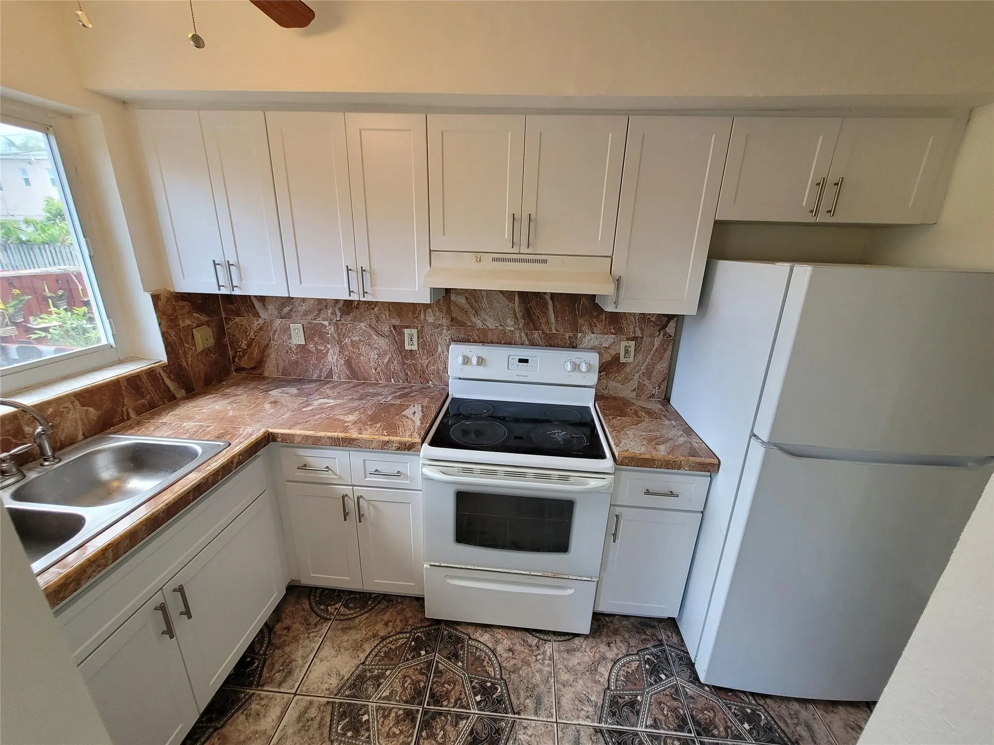 8451 NW 4th Ave, #8451