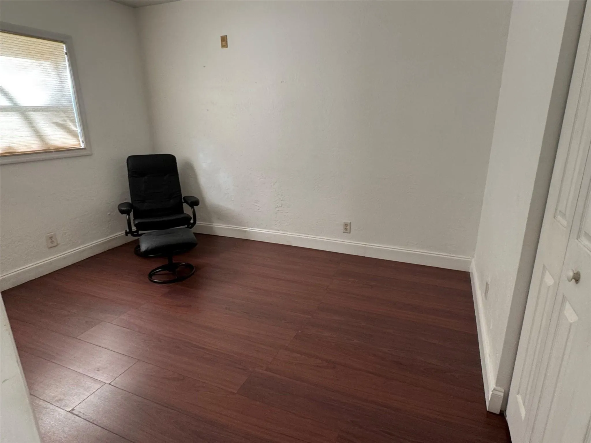 4061 N DIXIE HWY, #1
