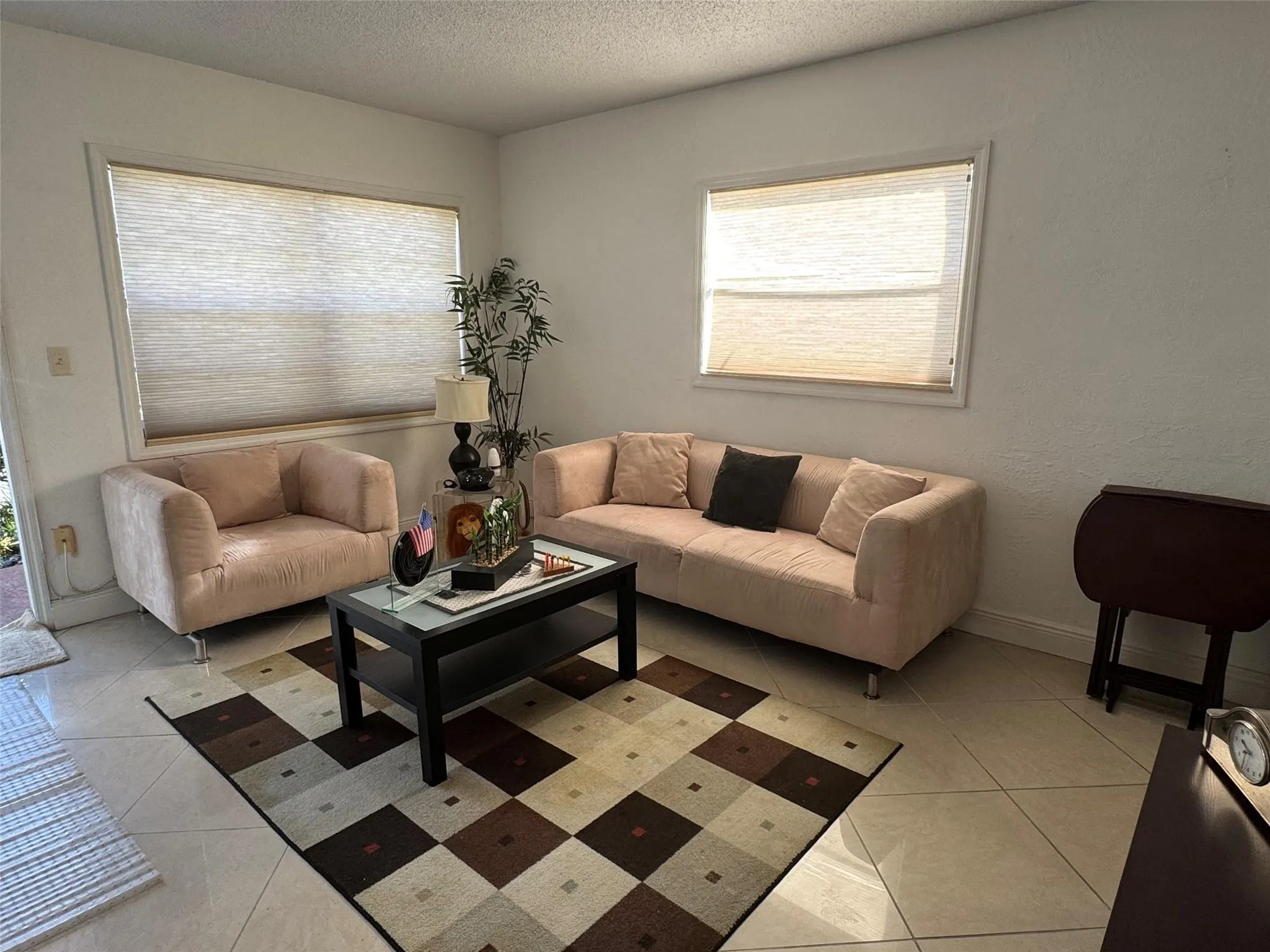 4061 N DIXIE HWY, #1