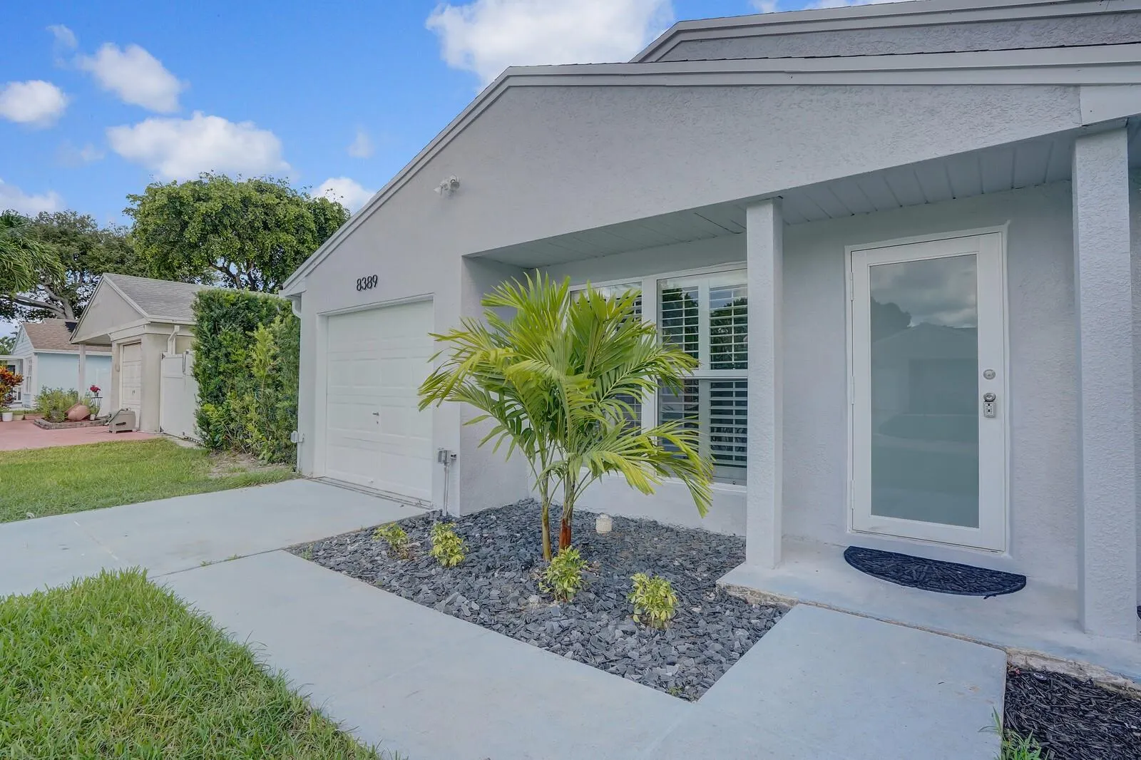 8389 Rural Ln