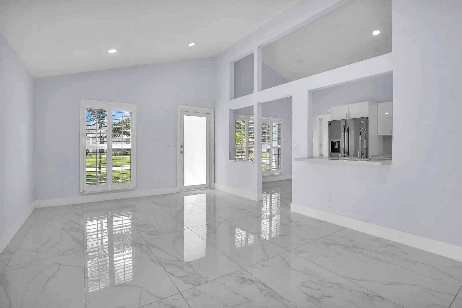 8389 Rural Ln