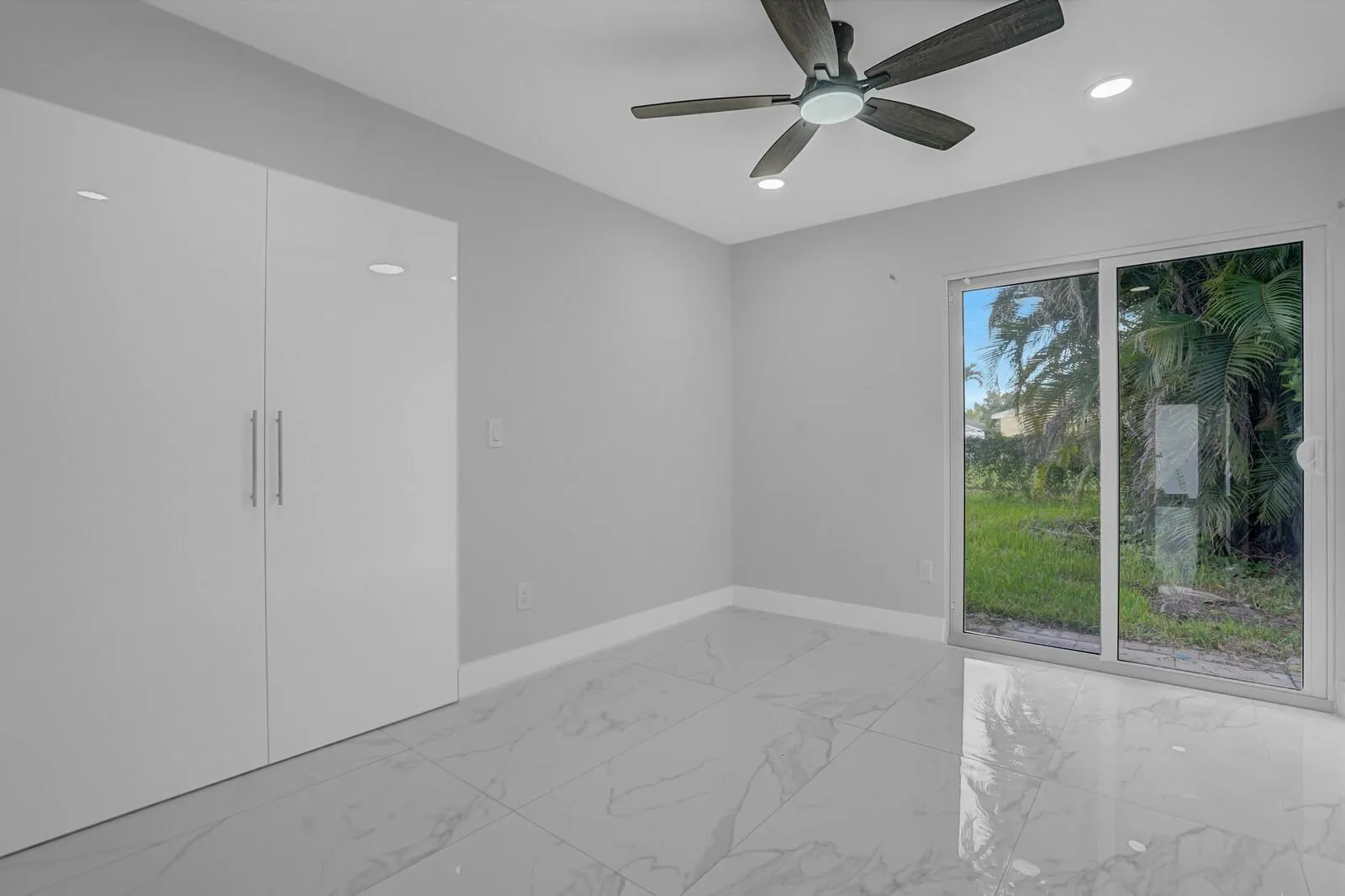 8389 Rural Ln