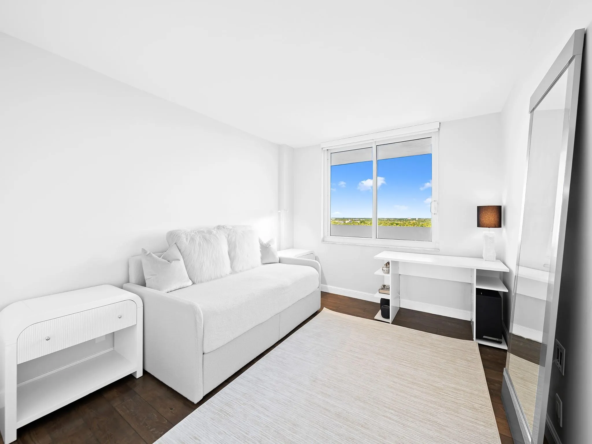 2200 NE 33rd Ave, #15J