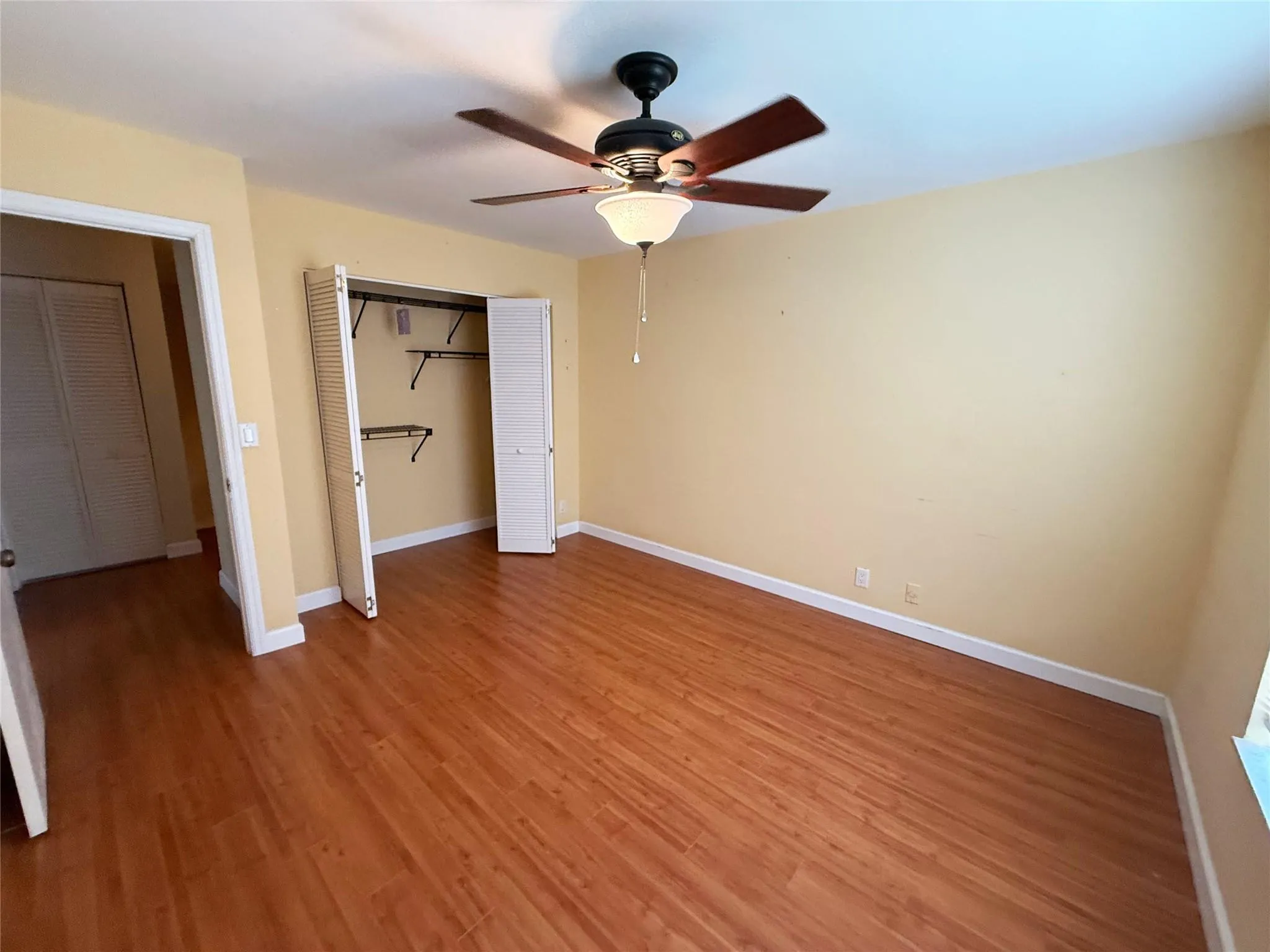 2561 NW 99th Ave
