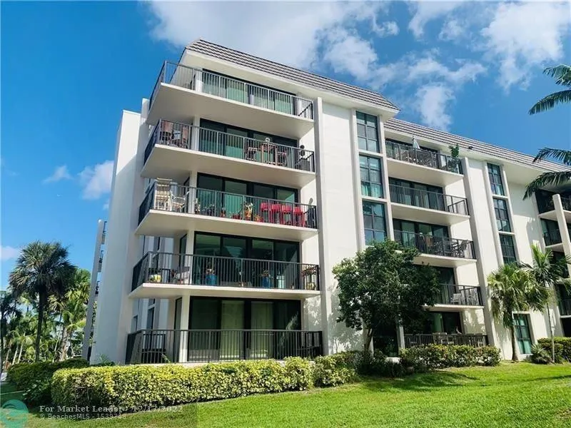 1101 River Reach Dr, #215