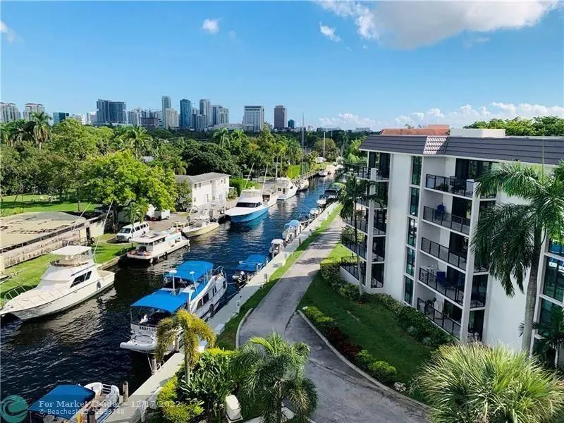 1101 River Reach Dr, #215