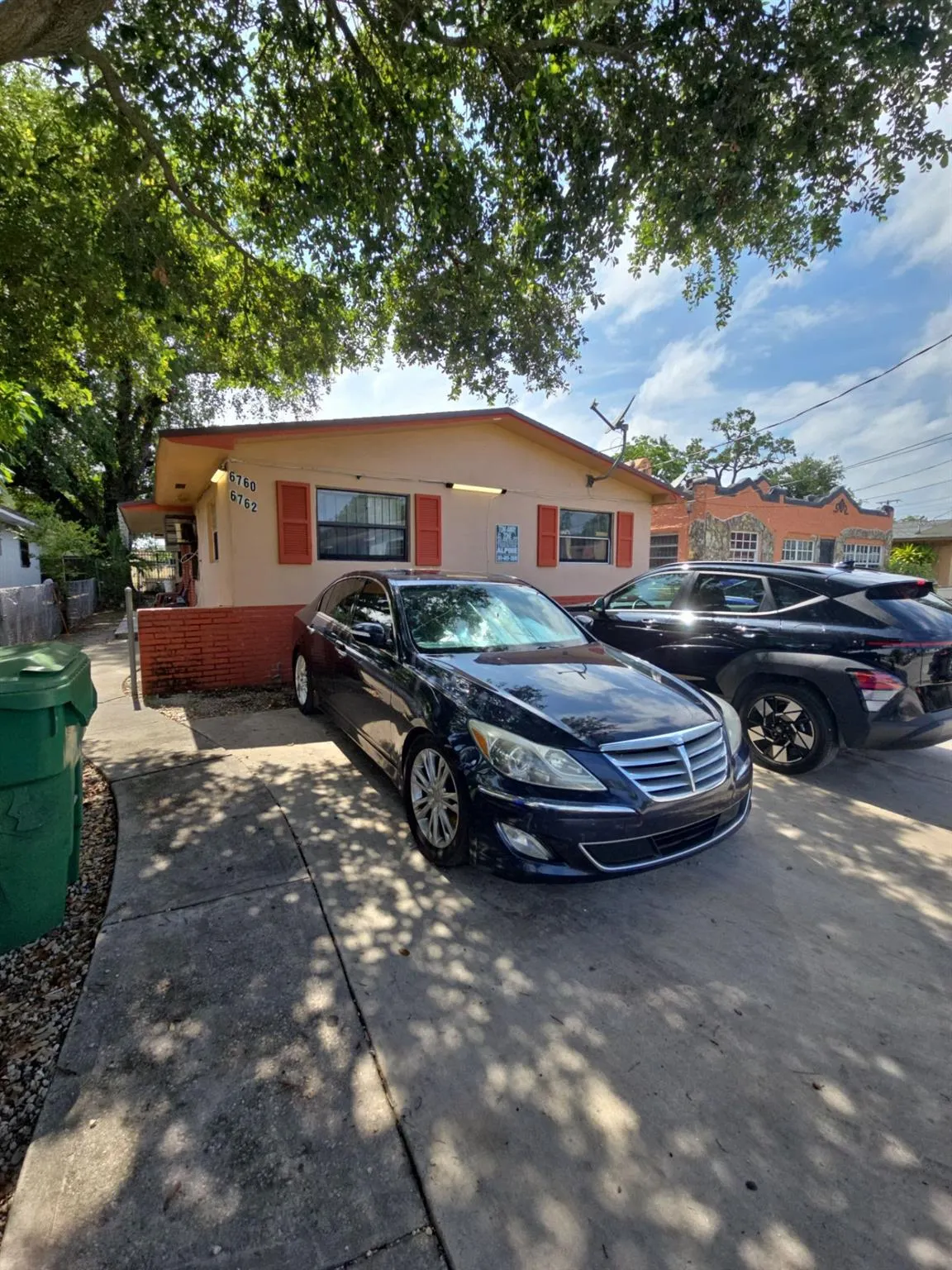 6760 - 6762 NW 6th Ct