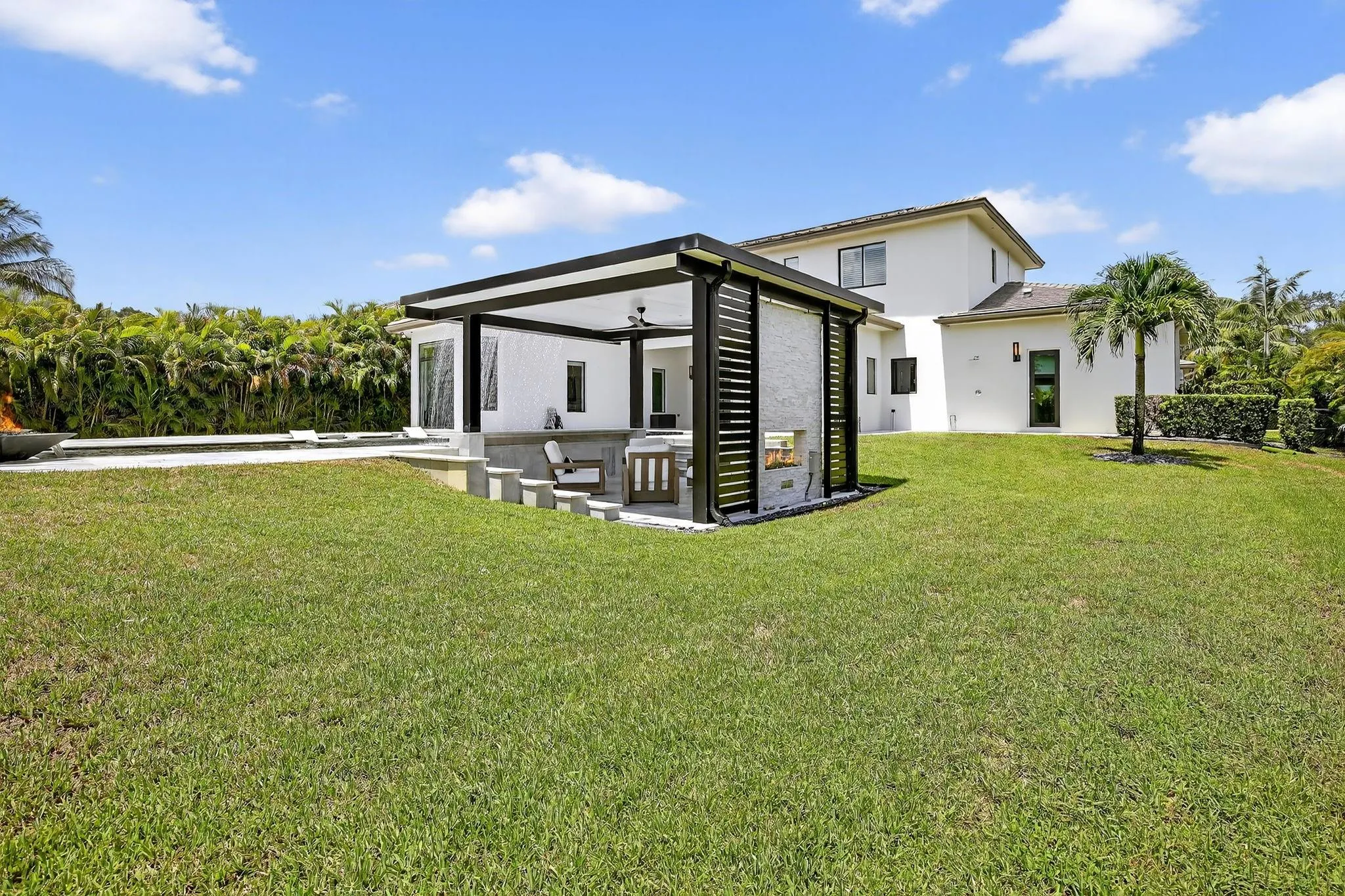 12360 NW 15th St