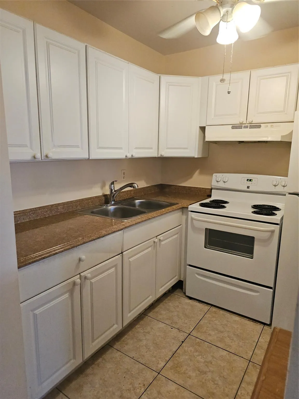 103 Salisbury E, #103
