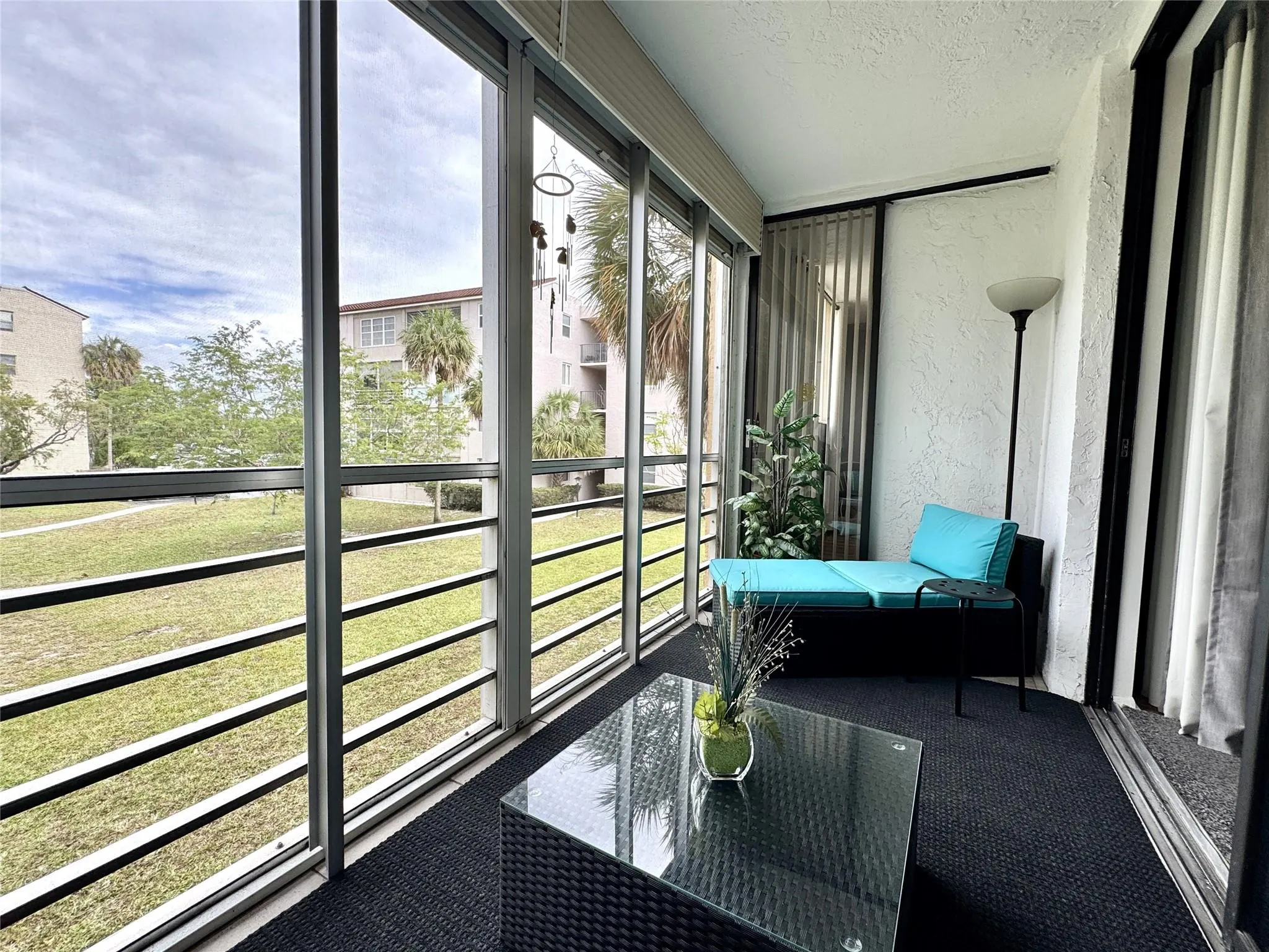 2811 Somerset Dr, #206