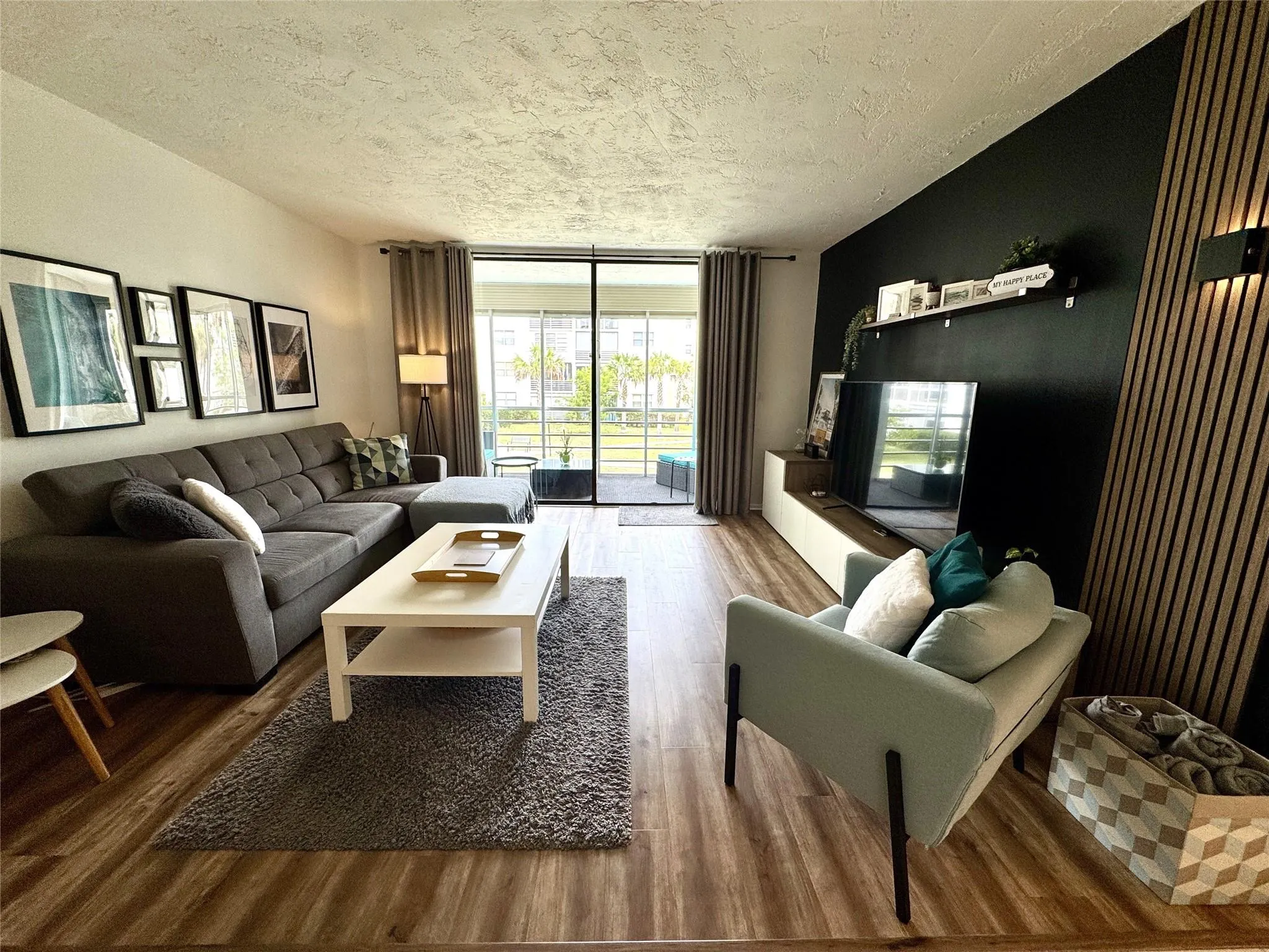 2811 Somerset Dr, #206