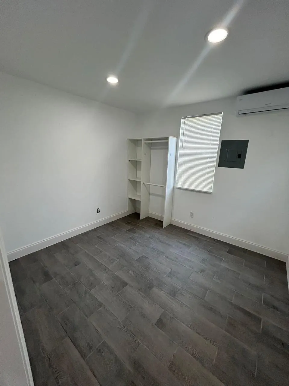 291 SW 60th Ave
