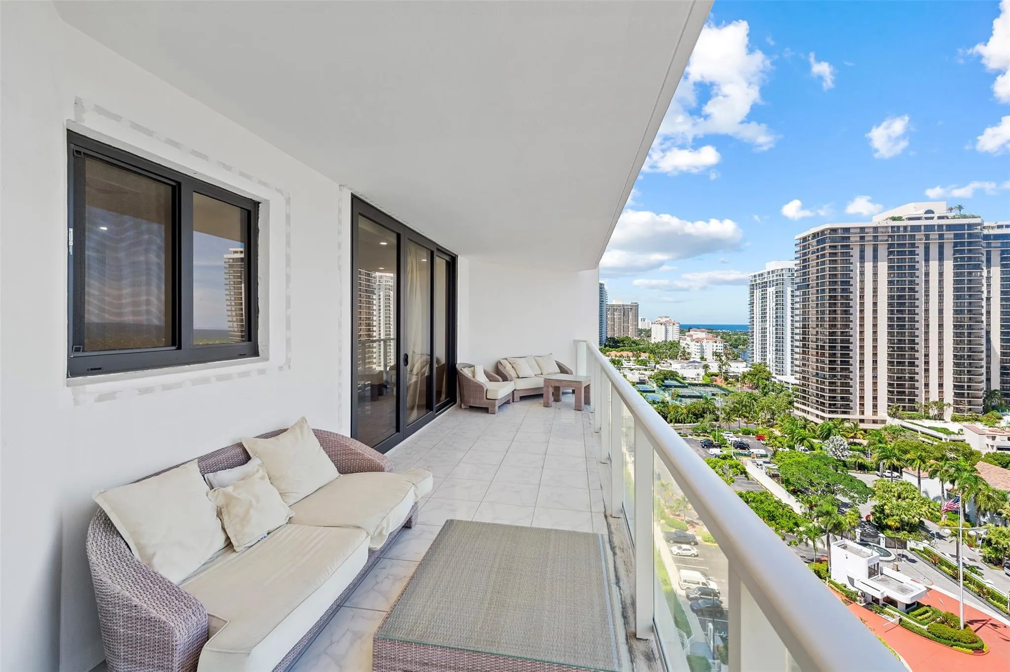 19500 Turnberry Way, #15E