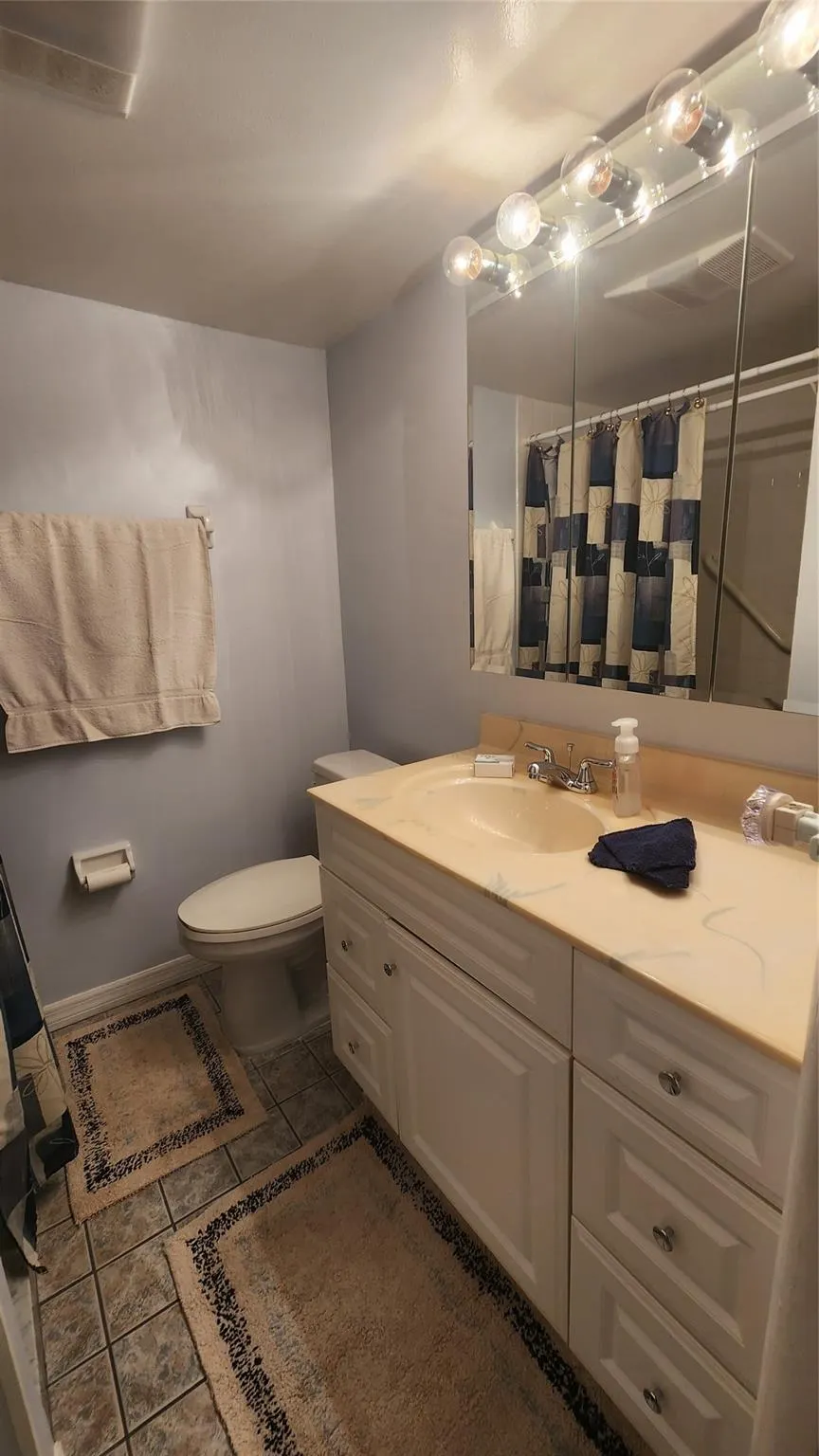 700 SE 6th Ave, #205