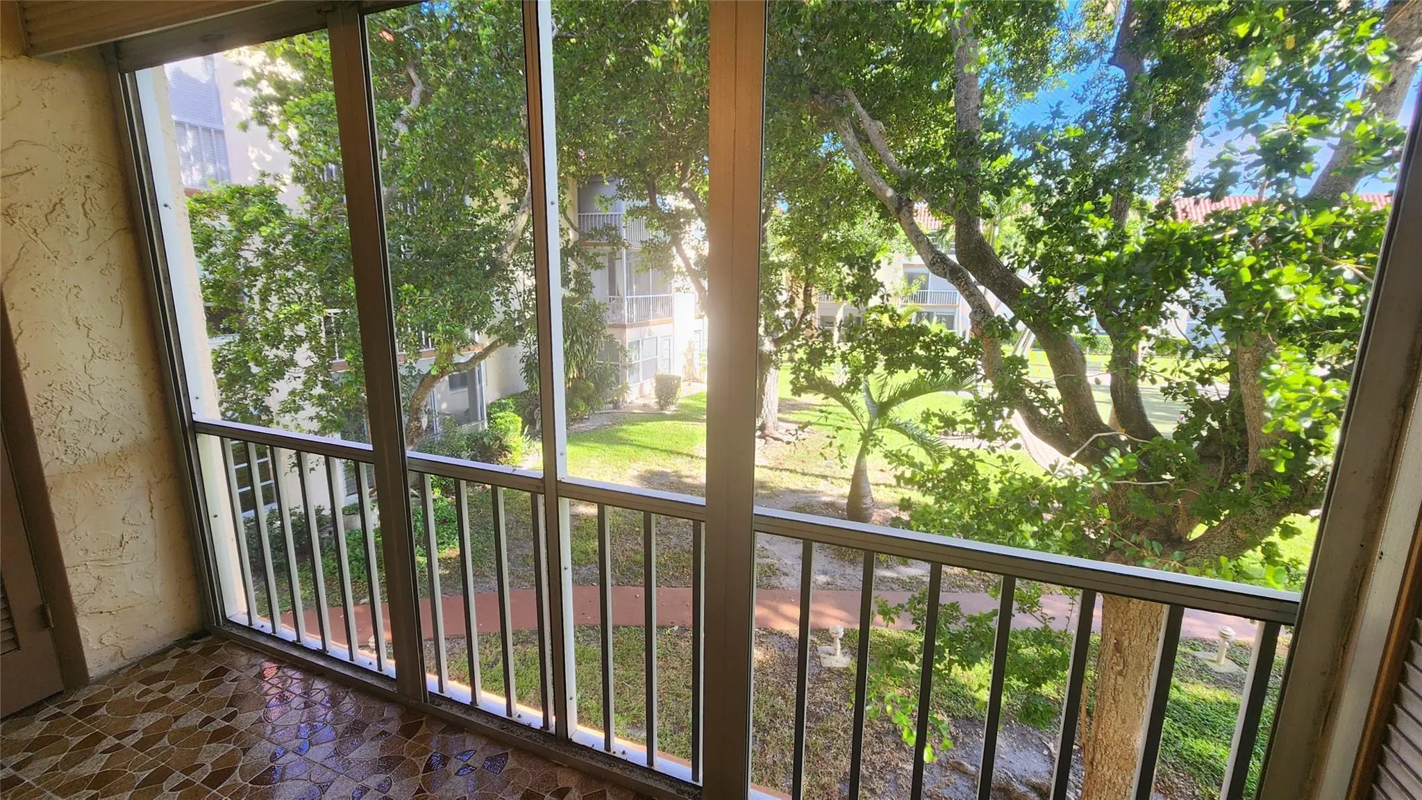 700 SE 6th Ave, #205