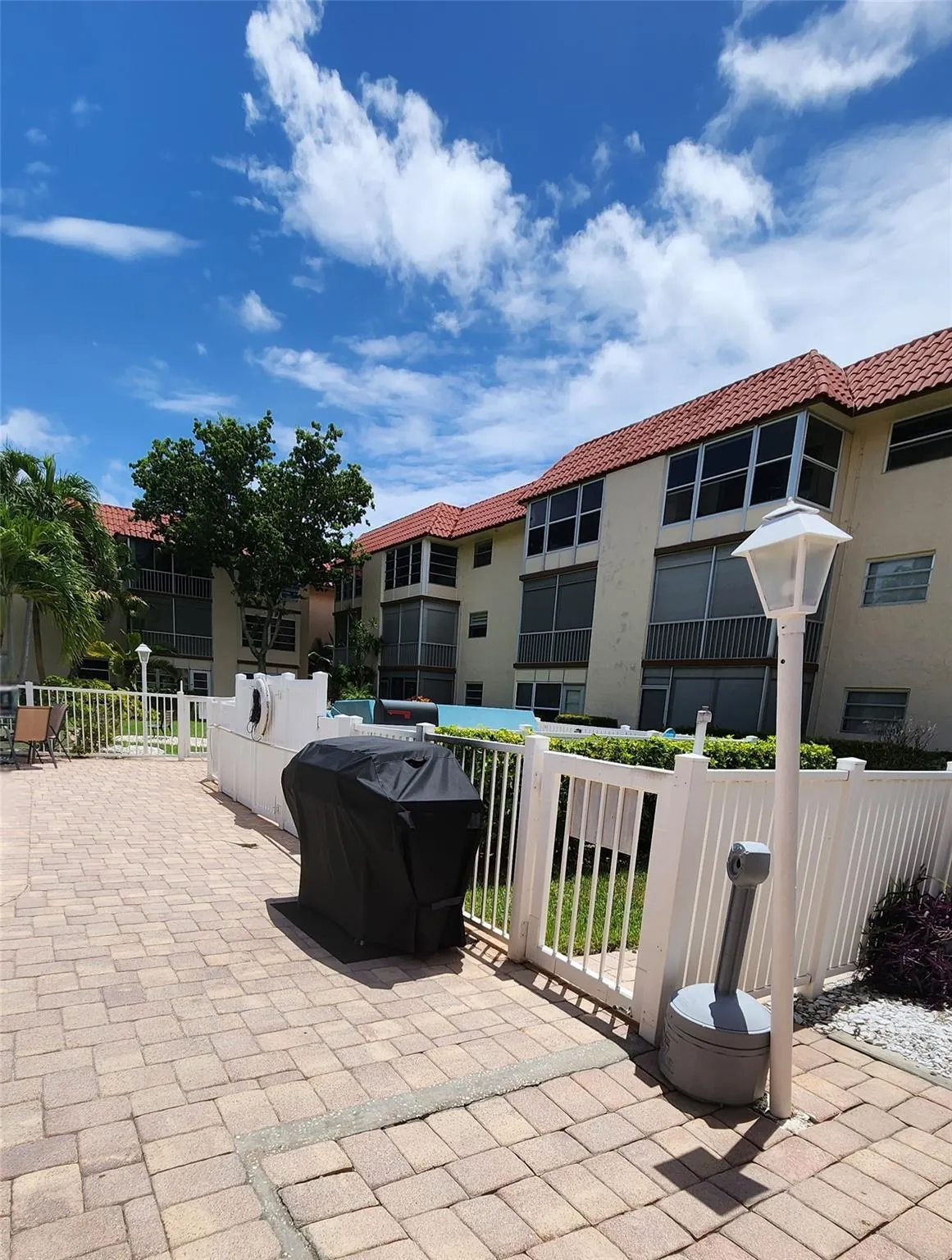700 SE 6th Ave, #205