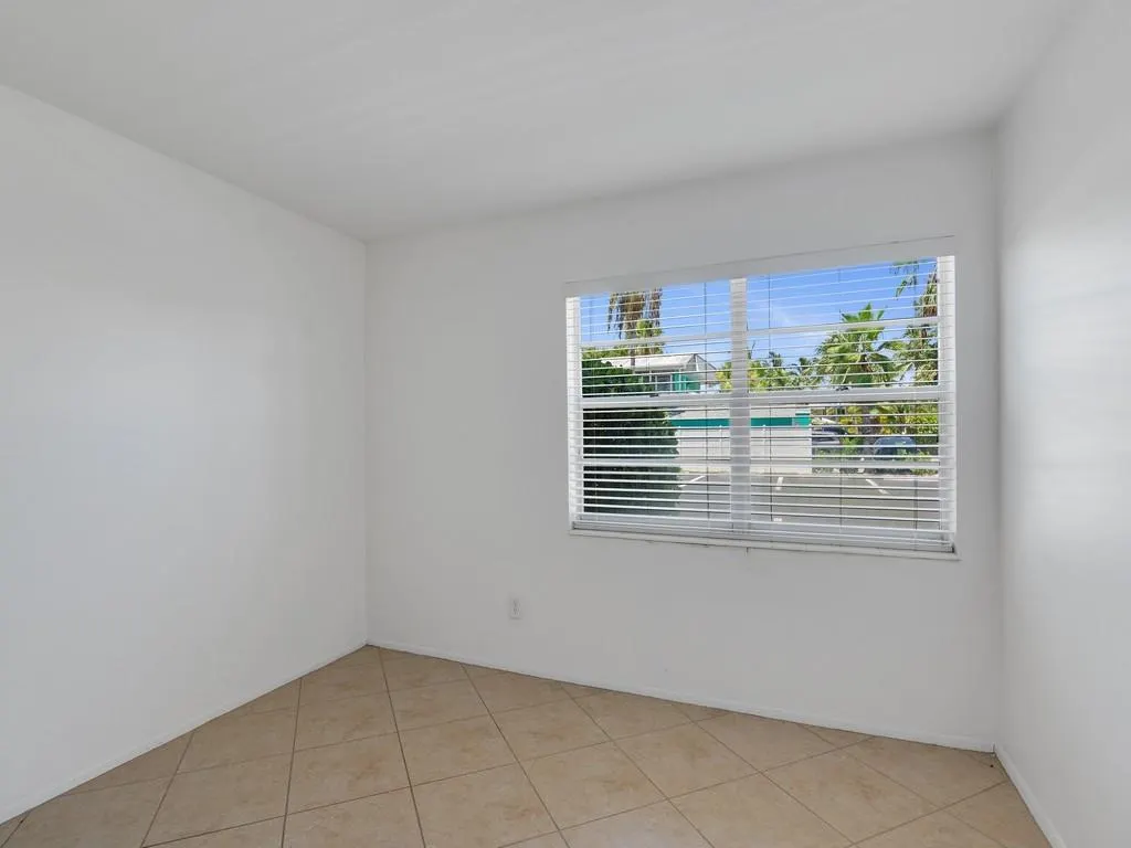 1845 Robalo Dr, #D106