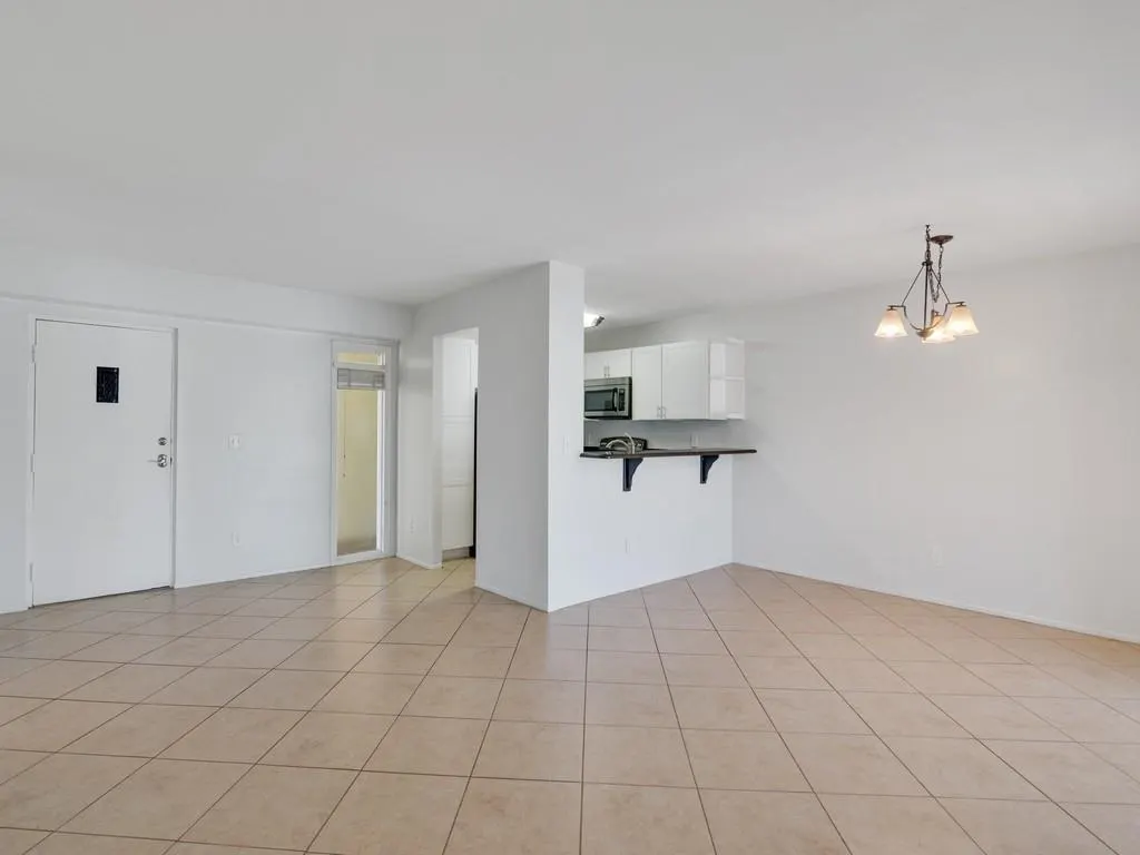 1845 Robalo Dr, #D106