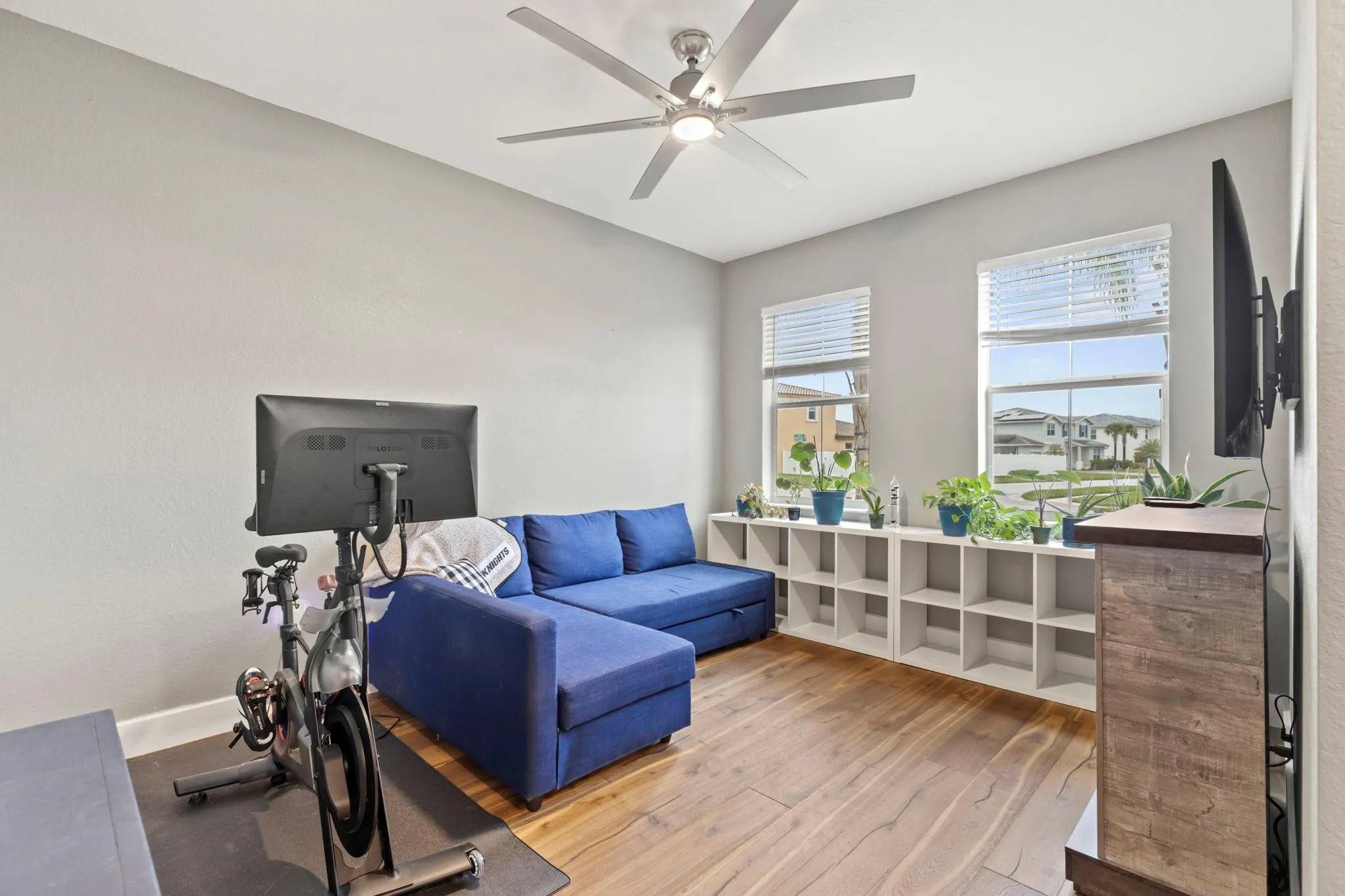 7609 NW Greenbank Cir