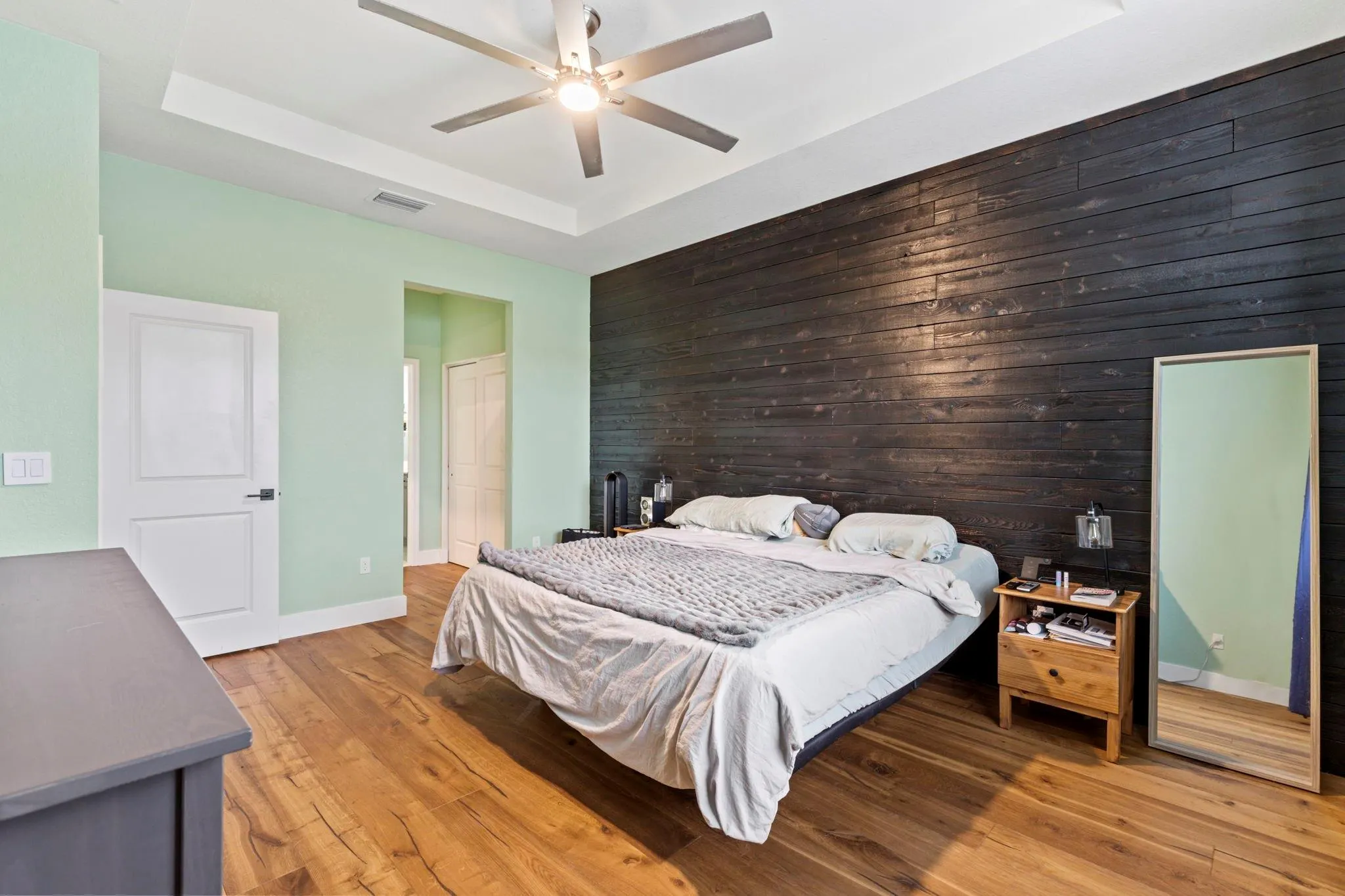 7609 NW Greenbank Cir