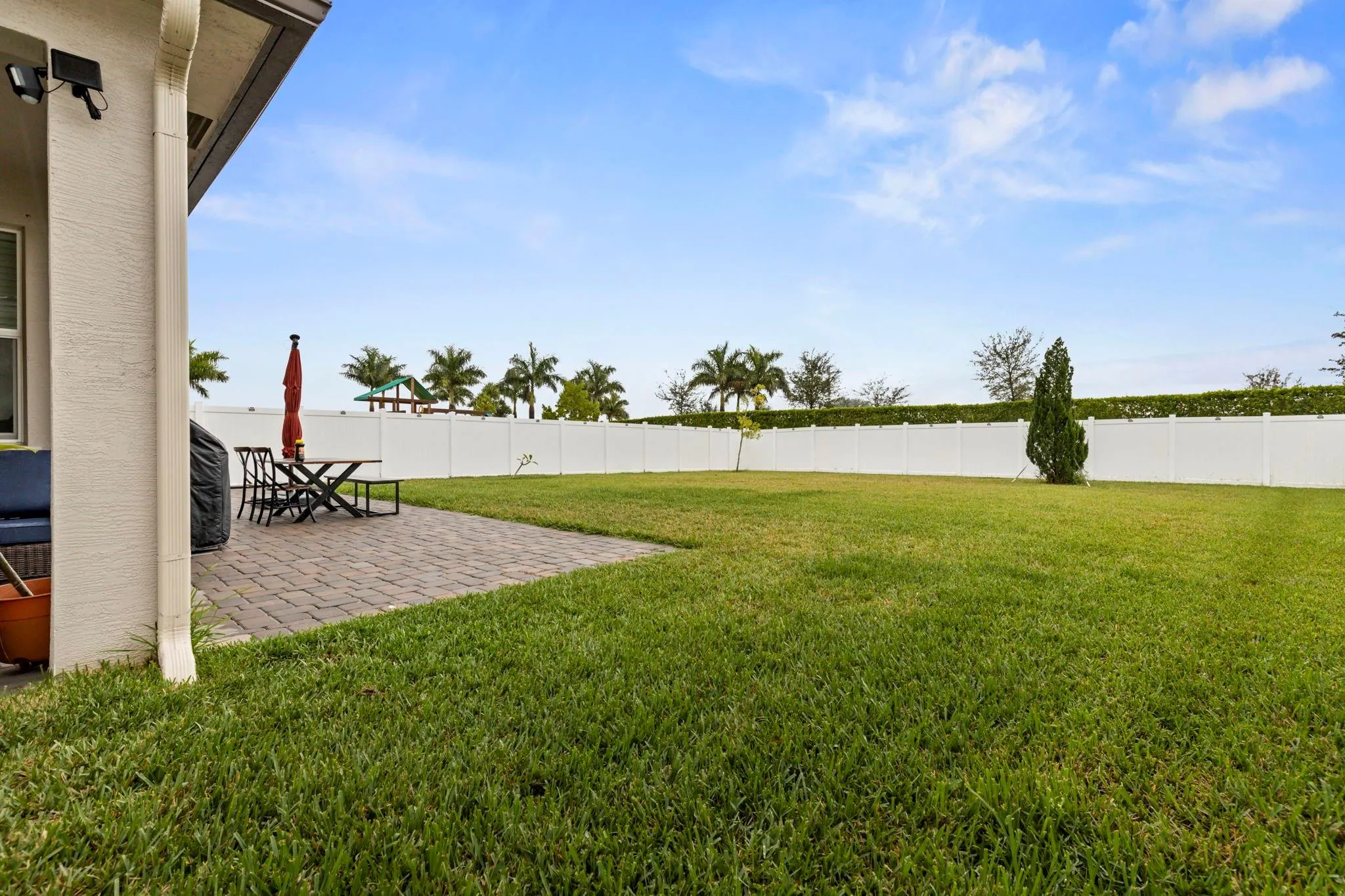 7609 NW Greenbank Cir