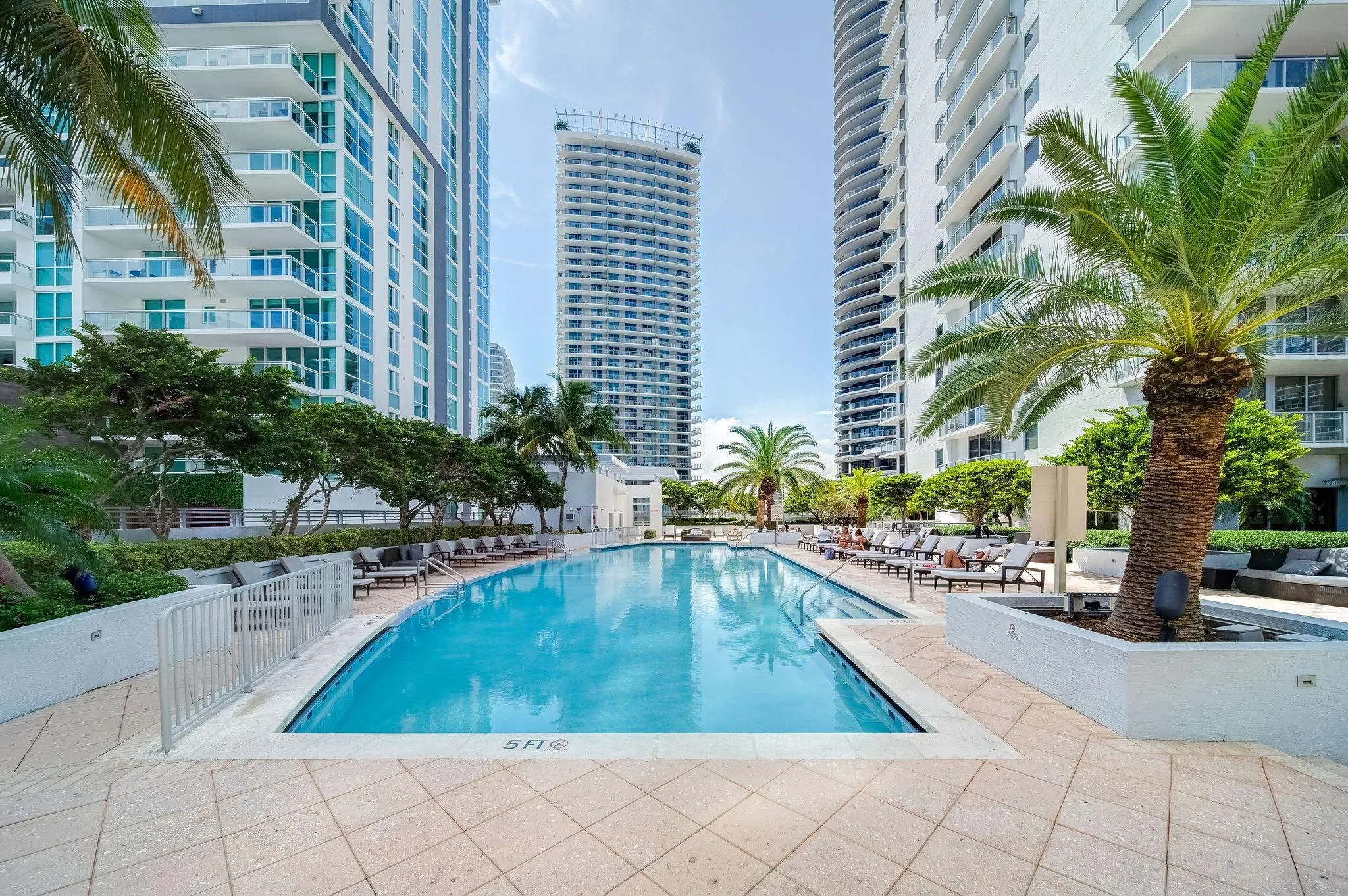 1050 Brickell Ave, #2302