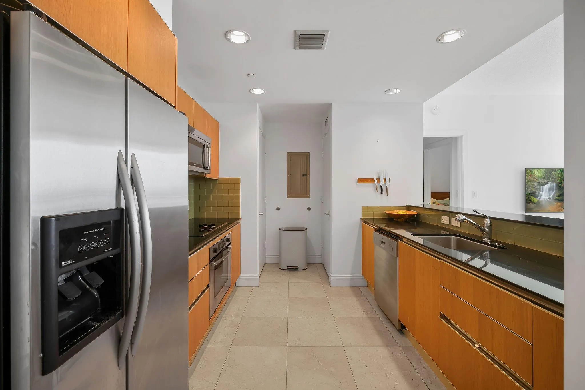 1050 Brickell Ave, #2302