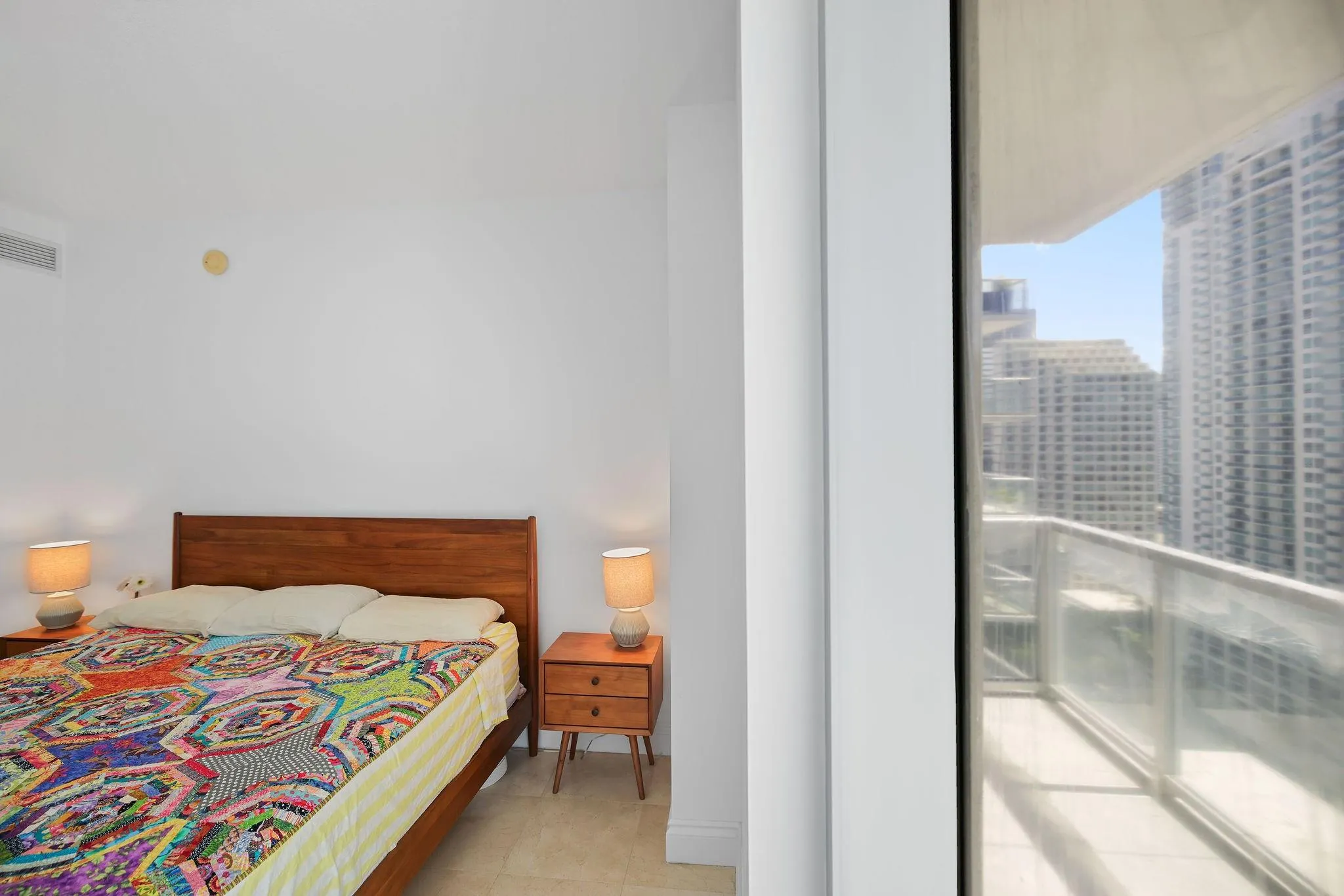 1050 Brickell Ave, #2302