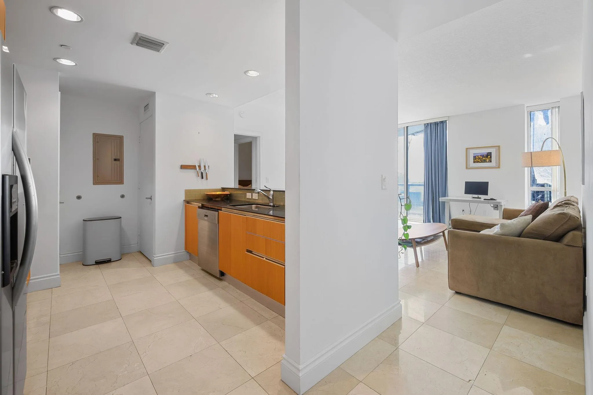 1050 Brickell Ave, #2302