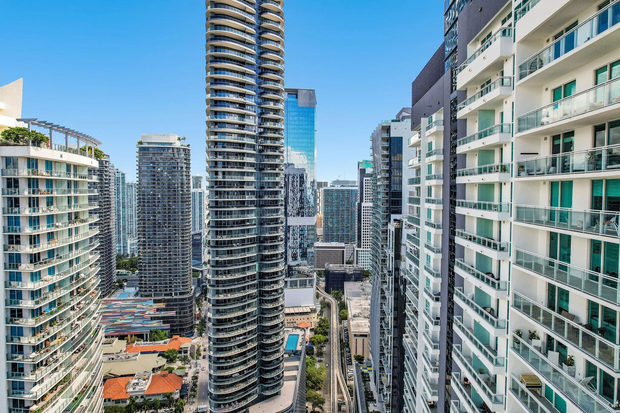 1050 Brickell Ave, #2302