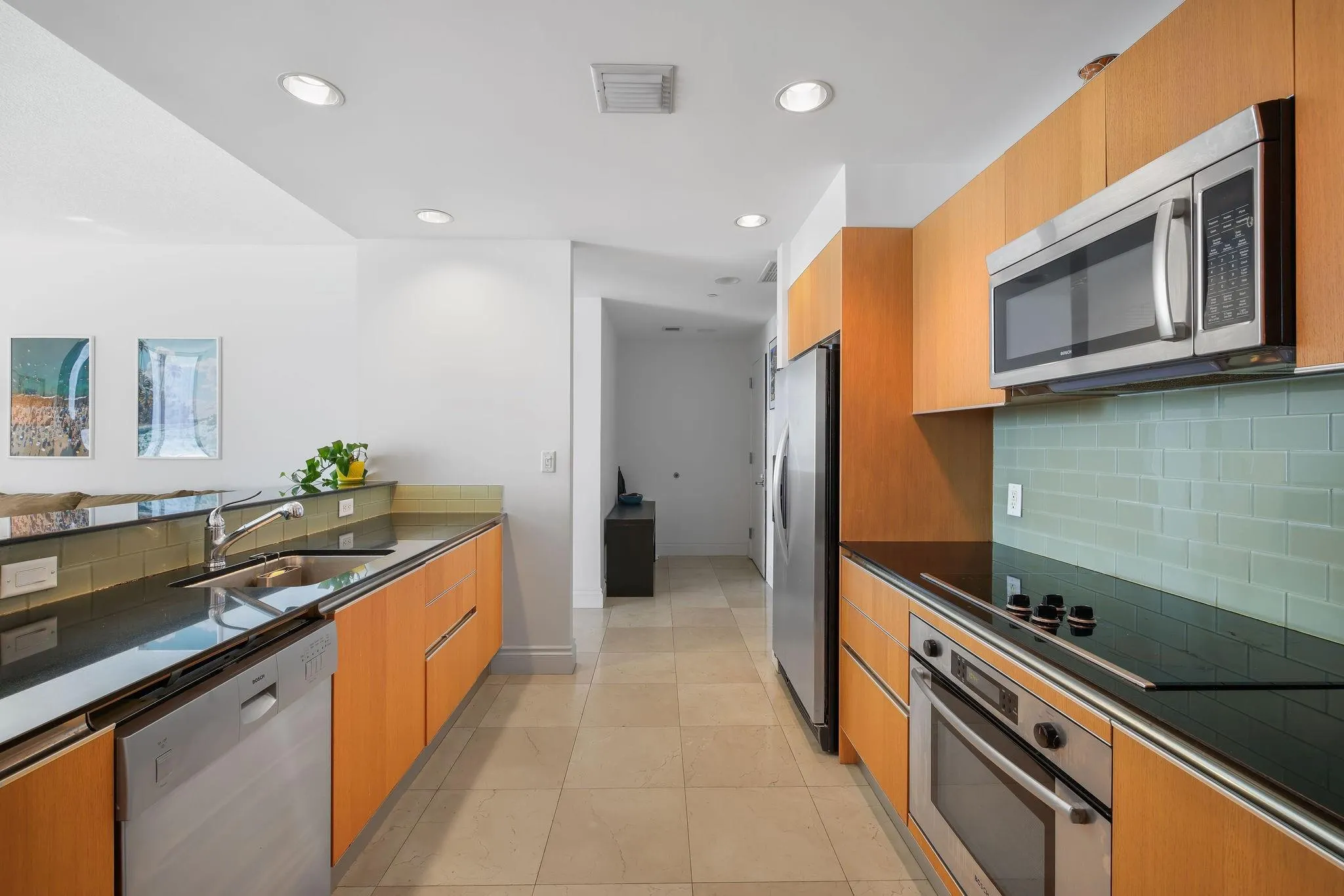 1050 Brickell Ave, #2302